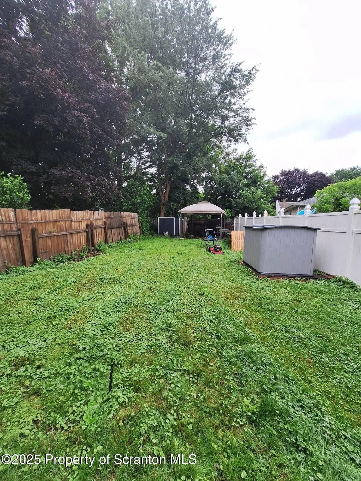 239 W Division Street, Wilkes-barre, Pennsylvania 18706, 3 Bedrooms Bedrooms, 6 Rooms Rooms,2 BathroomsBathrooms,Residential,For Sale,Division,SC252309