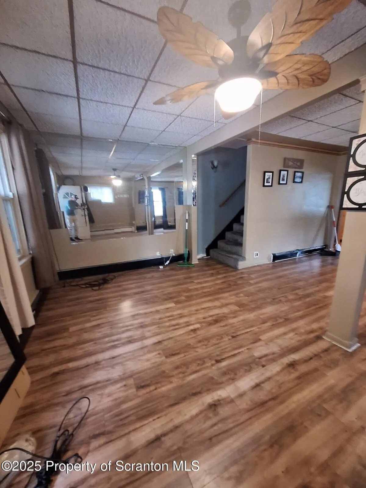 239 W Division Street, Wilkes-barre, Pennsylvania 18706, 3 Bedrooms Bedrooms, 6 Rooms Rooms,2 BathroomsBathrooms,Residential,For Sale,Division,SC252309