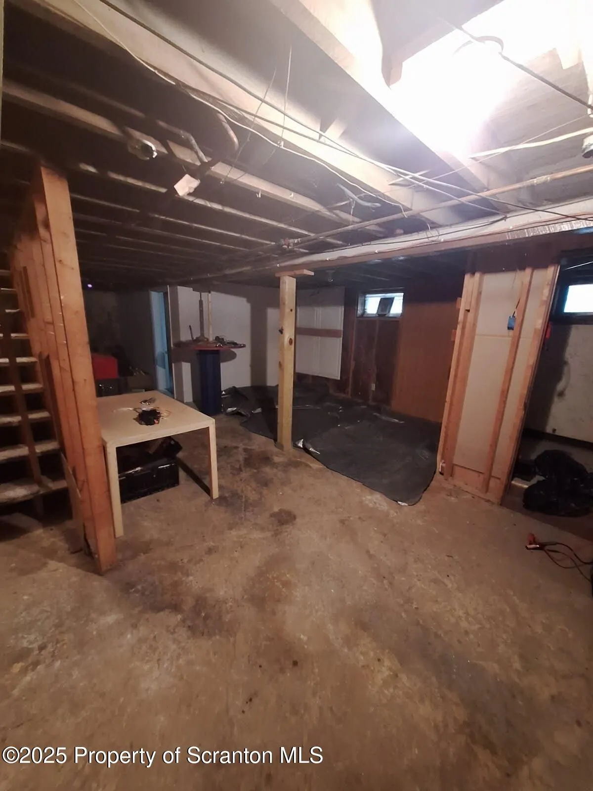 239 W Division Street, Wilkes-barre, Pennsylvania 18706, 3 Bedrooms Bedrooms, 6 Rooms Rooms,2 BathroomsBathrooms,Residential,For Sale,Division,SC252309