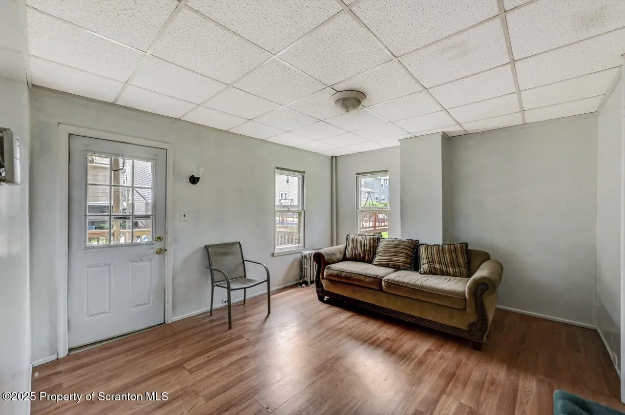 126-128 S. Rebecca Ave S Avenue Unit 126-128 - R 130, Scranton, Pennsylvania 18504, 9 Bedrooms Bedrooms, ,4 BathroomsBathrooms,Residential Income,For Sale,S. Rebecca Ave,SC252573