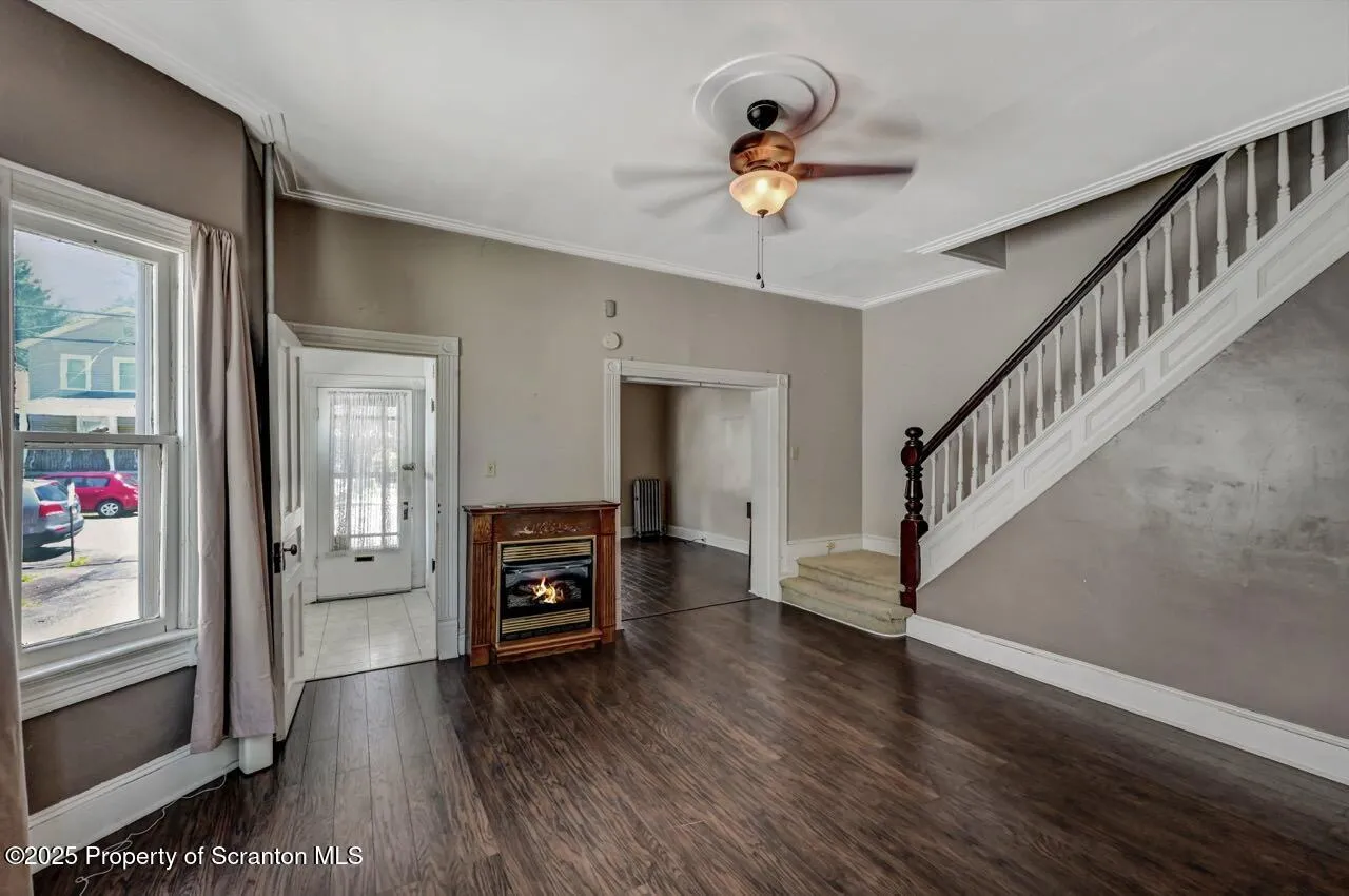126-128 S. Rebecca Ave S Avenue Unit 126-128 - R 130, Scranton, Pennsylvania 18504, 9 Bedrooms Bedrooms, ,4 BathroomsBathrooms,Residential Income,For Sale,S. Rebecca Ave,SC252573