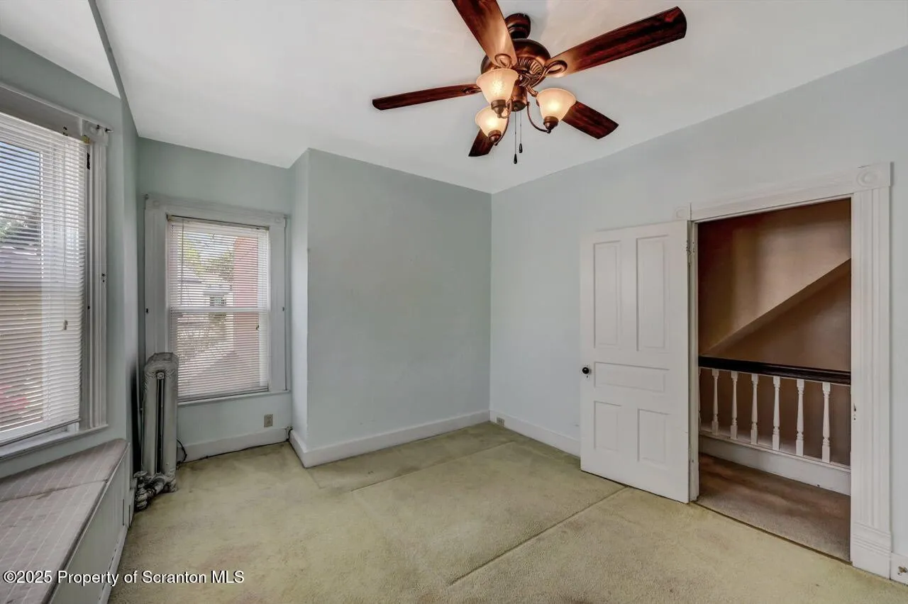126-128 S. Rebecca Ave S Avenue Unit 126-128 - R 130, Scranton, Pennsylvania 18504, 9 Bedrooms Bedrooms, ,4 BathroomsBathrooms,Residential Income,For Sale,S. Rebecca Ave,SC252573