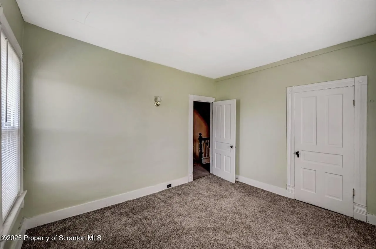 126-128 S. Rebecca Ave S Avenue Unit 126-128 - R 130, Scranton, Pennsylvania 18504, 9 Bedrooms Bedrooms, ,4 BathroomsBathrooms,Residential Income,For Sale,S. Rebecca Ave,SC252573