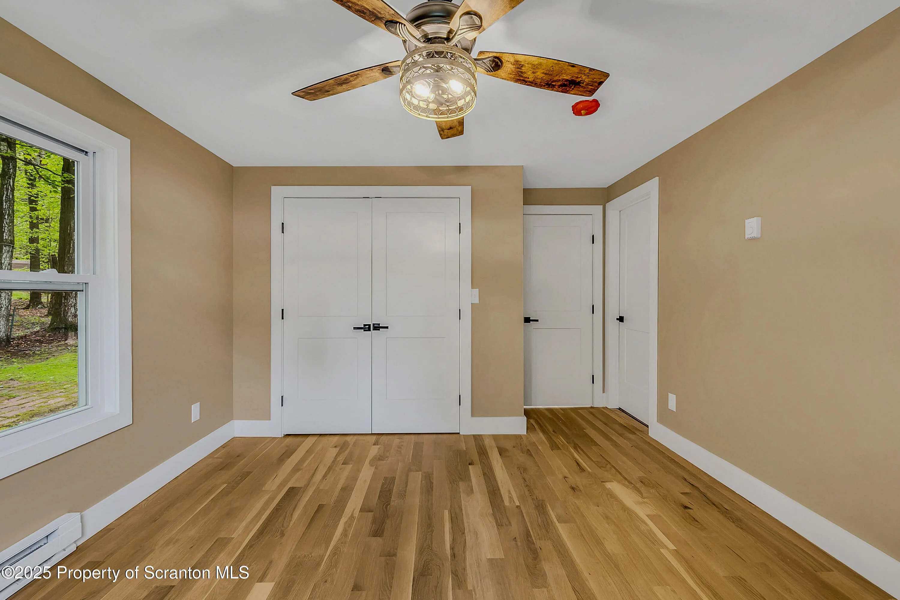 40 Honey Bear Road, Lake Ariel, Pennsylvania 18436, 3 Bedrooms Bedrooms, 6 Rooms Rooms,2 BathroomsBathrooms,Residential,For Sale,Honey Bear,SC252360