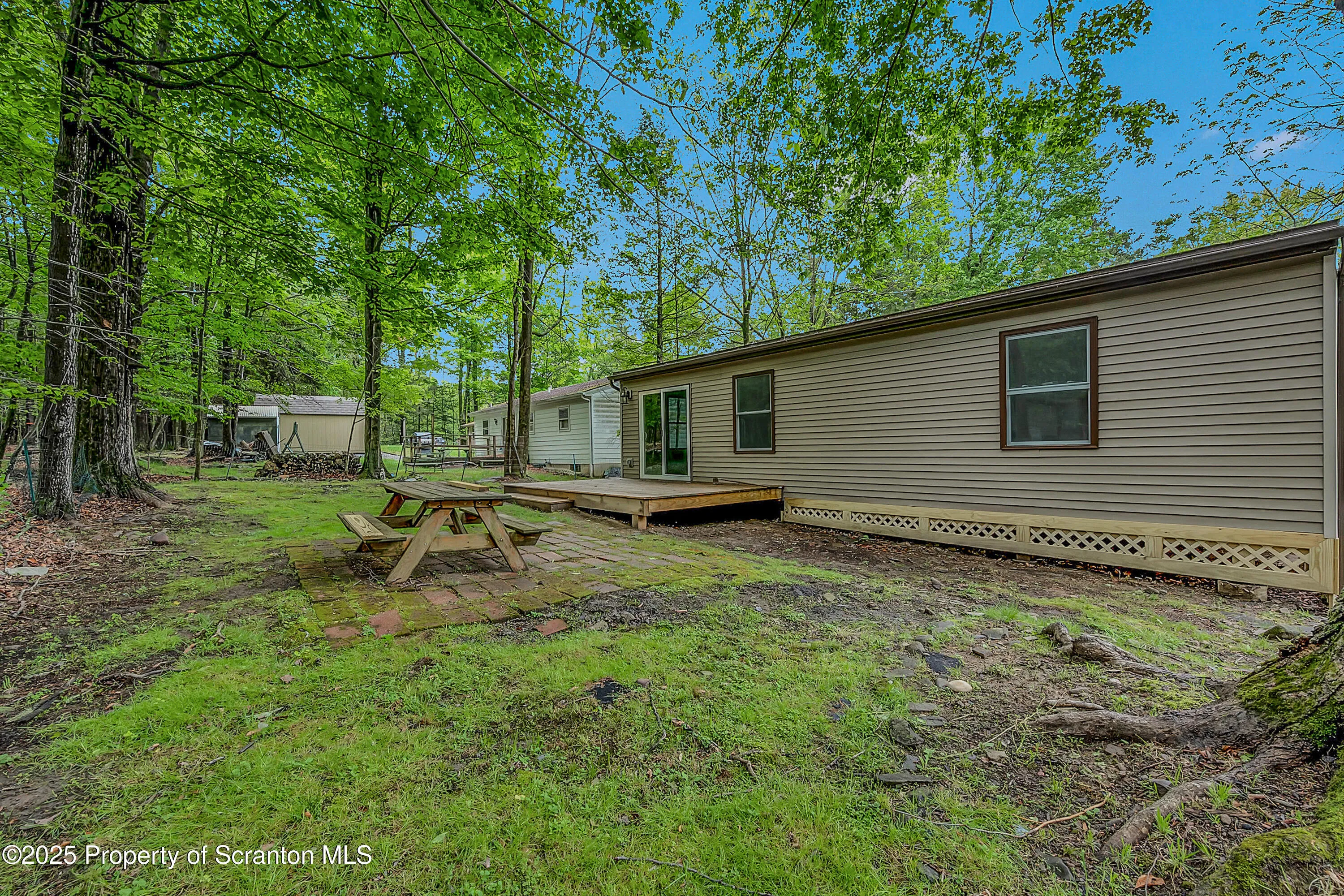 40 Honey Bear Road, Lake Ariel, Pennsylvania 18436, 3 Bedrooms Bedrooms, 6 Rooms Rooms,2 BathroomsBathrooms,Residential,For Sale,Honey Bear,SC252360