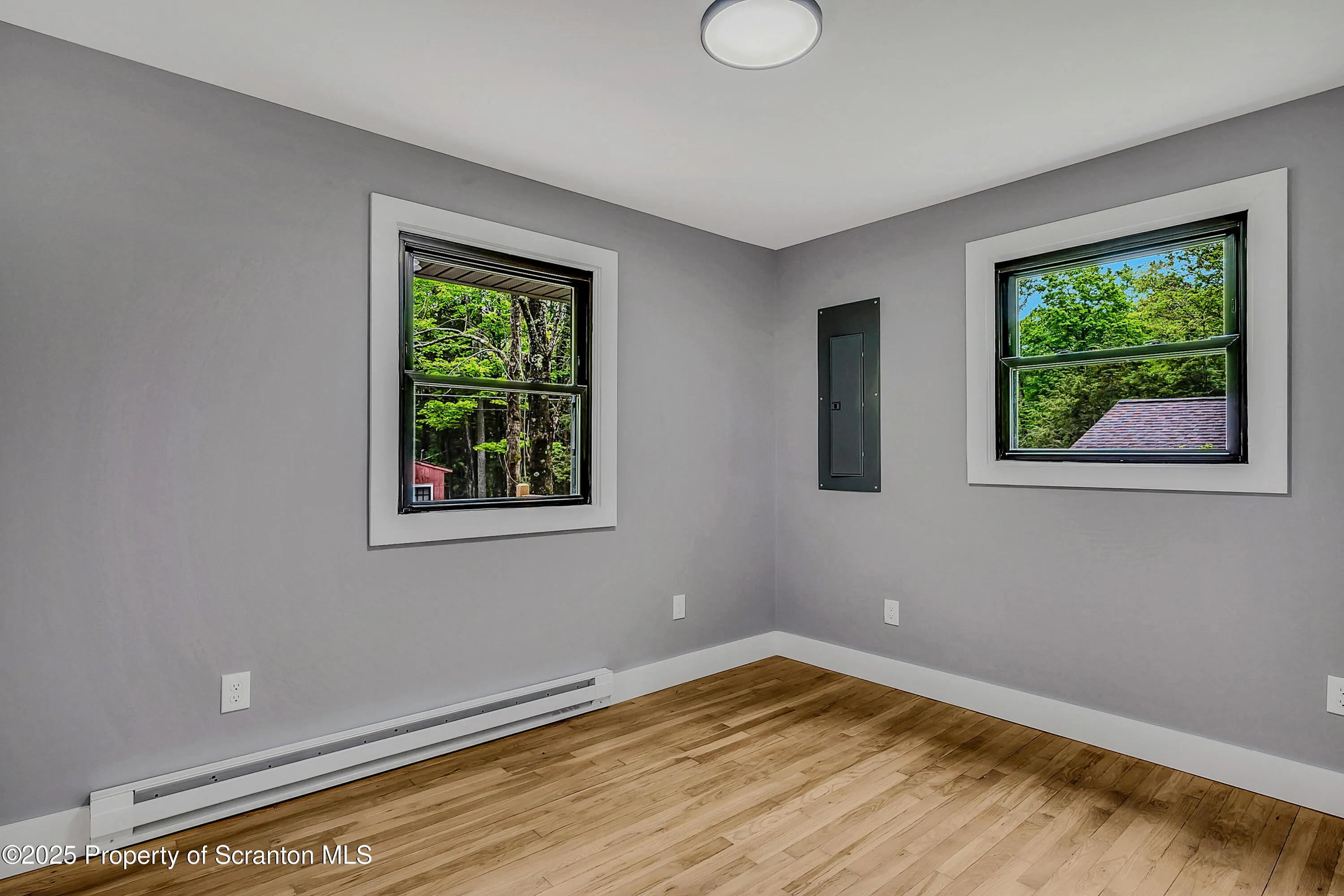 40 Honey Bear Road, Lake Ariel, Pennsylvania 18436, 3 Bedrooms Bedrooms, 6 Rooms Rooms,2 BathroomsBathrooms,Residential,For Sale,Honey Bear,SC252360