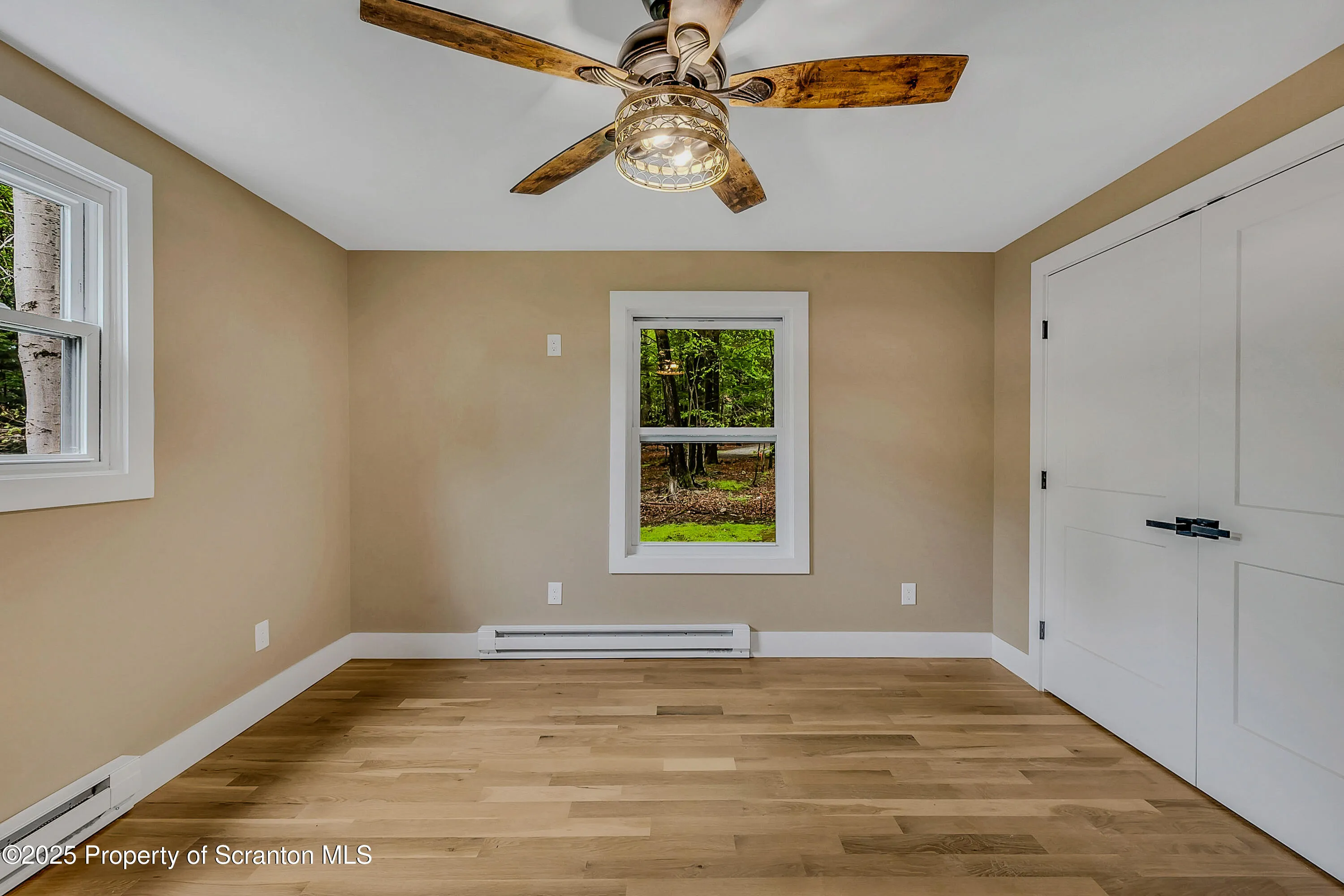 40 Honey Bear Road, Lake Ariel, Pennsylvania 18436, 3 Bedrooms Bedrooms, 6 Rooms Rooms,2 BathroomsBathrooms,Residential,For Sale,Honey Bear,SC252360
