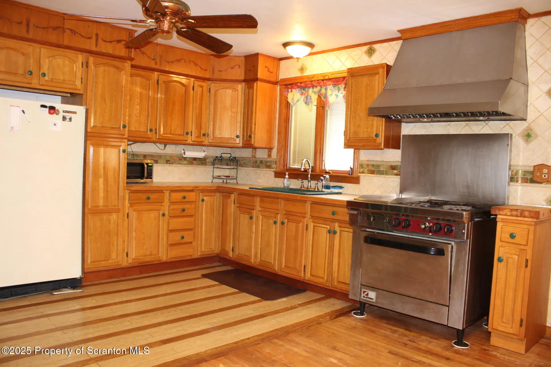 215 Linaberry Road, Montrose, Pennsylvania 18801, 3 Bedrooms Bedrooms, 7 Rooms Rooms,2 BathroomsBathrooms,Residential,For Sale,Linaberry,SC252603