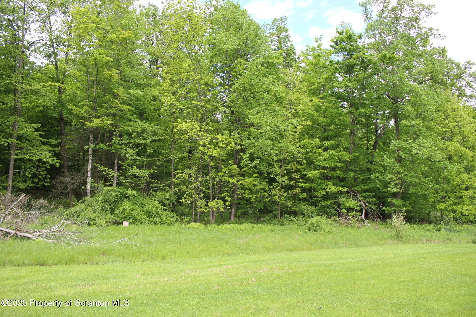 215 Linaberry Road, Montrose, Pennsylvania 18801, 3 Bedrooms Bedrooms, 7 Rooms Rooms,2 BathroomsBathrooms,Residential,For Sale,Linaberry,SC252603