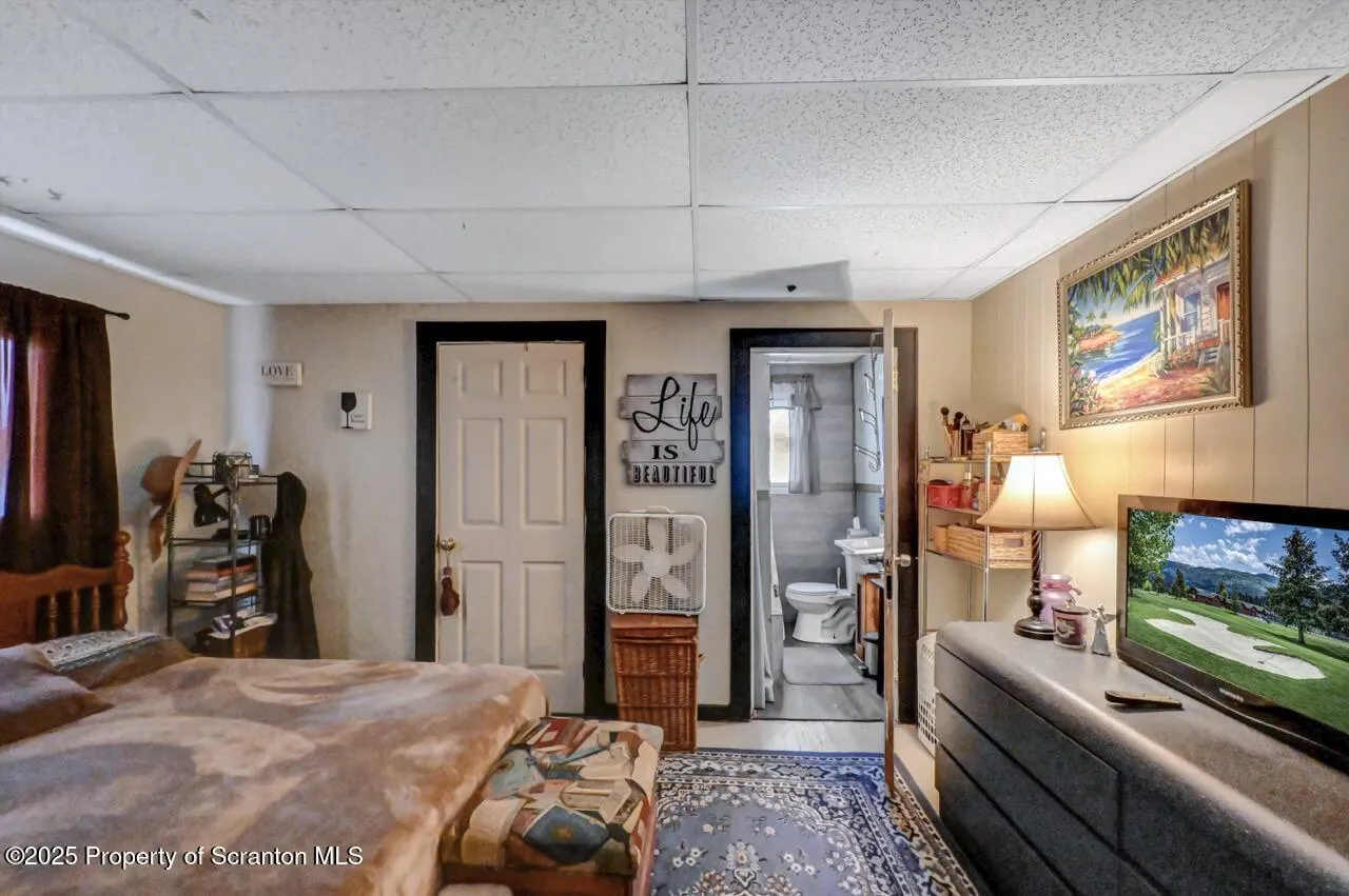 1221 1223 Eynon Street, Scranton, Pennsylvania 18504, 5 Bedrooms Bedrooms, ,3 BathroomsBathrooms,Residential Income,For Sale,1223 Eynon,SC252770
