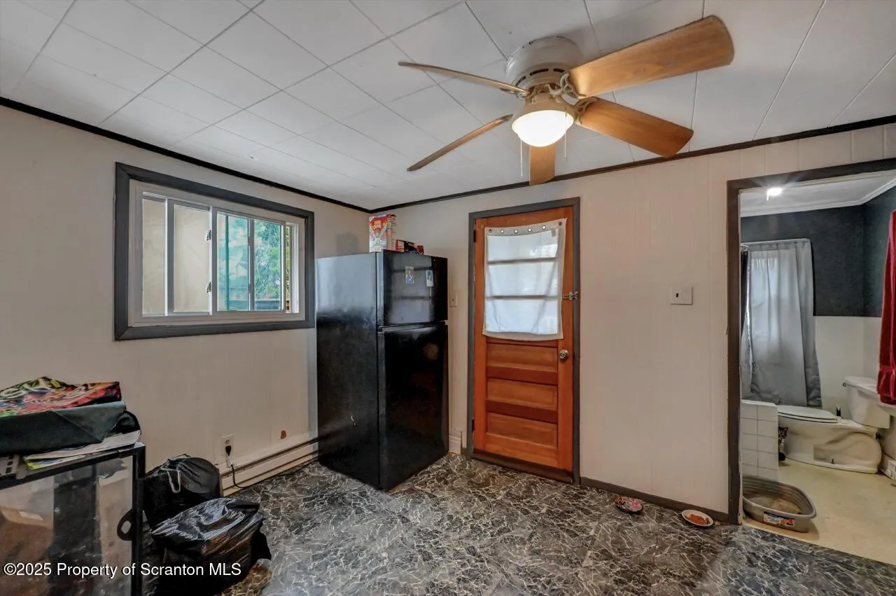 1221 1223 Eynon Street, Scranton, Pennsylvania 18504, 5 Bedrooms Bedrooms, ,3 BathroomsBathrooms,Residential Income,For Sale,1223 Eynon,SC252770