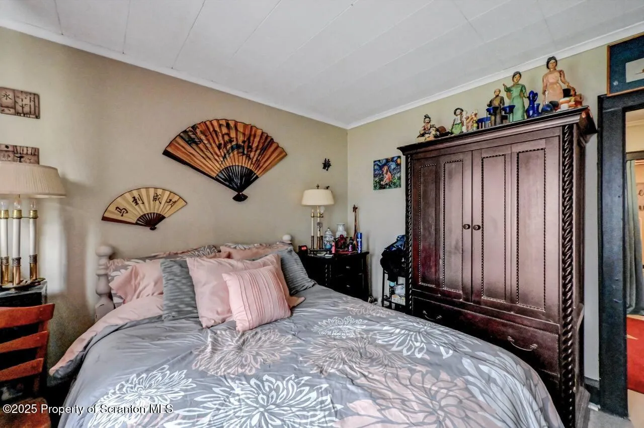 1221 1223 Eynon Street, Scranton, Pennsylvania 18504, 5 Bedrooms Bedrooms, ,3 BathroomsBathrooms,Residential Income,For Sale,1223 Eynon,SC252770