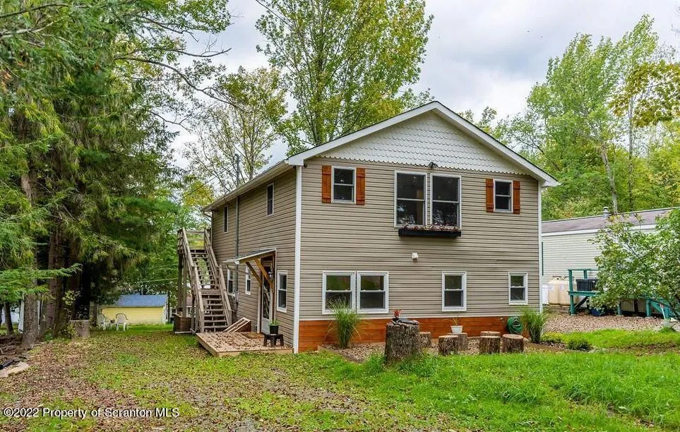 577 Duck Harbor Road, Equinunk, Pennsylvania 18417, 4 Bedrooms Bedrooms, 8 Rooms Rooms,3 BathroomsBathrooms,Residential,For Sale,Duck Harbor,SC252623