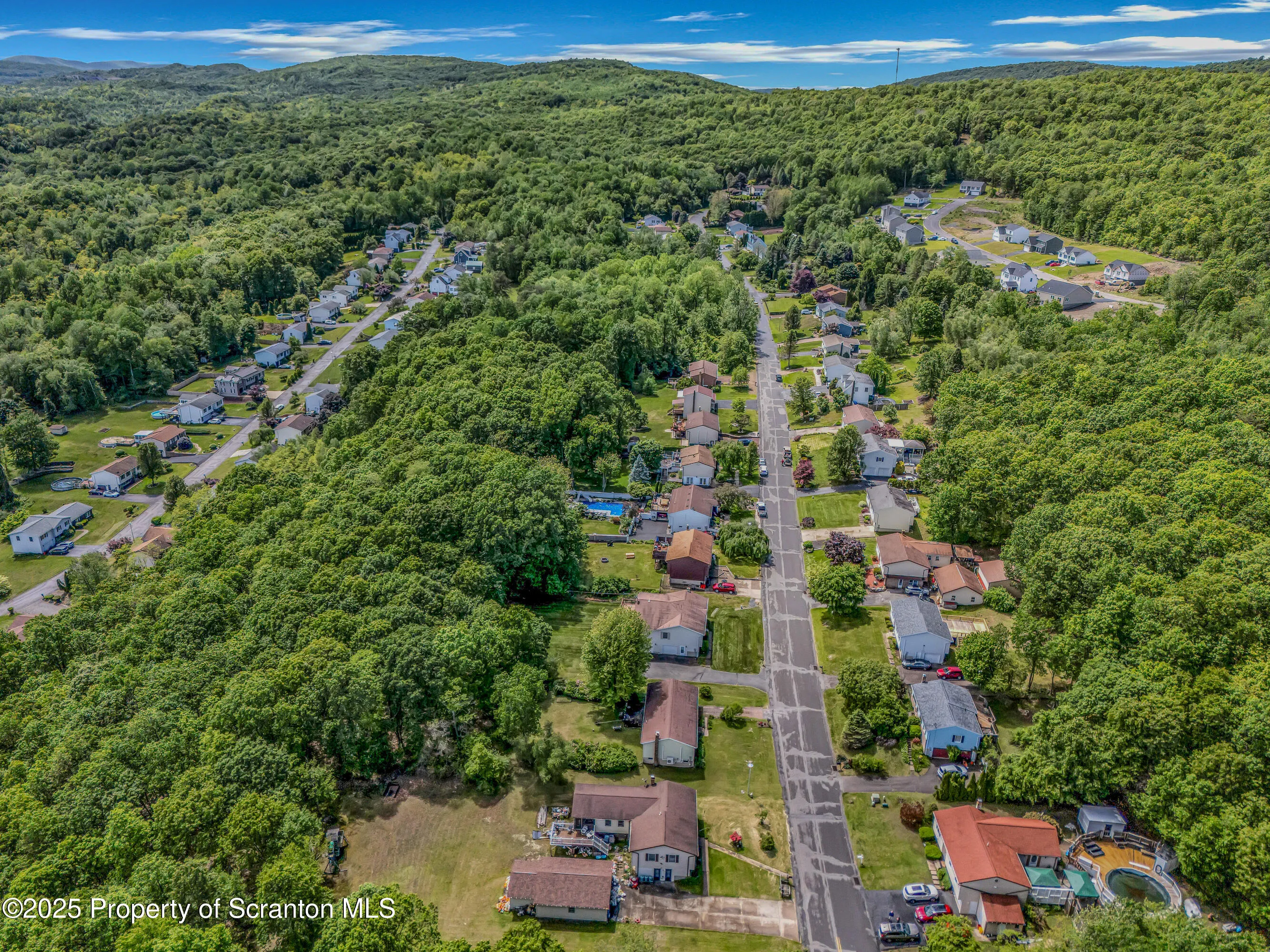 14 Vista Drive, Nanticoke City, Pennsylvania 18634, 3 Bedrooms Bedrooms, 6 Rooms Rooms,2 BathroomsBathrooms,Residential,For Sale,Vista,SC252659