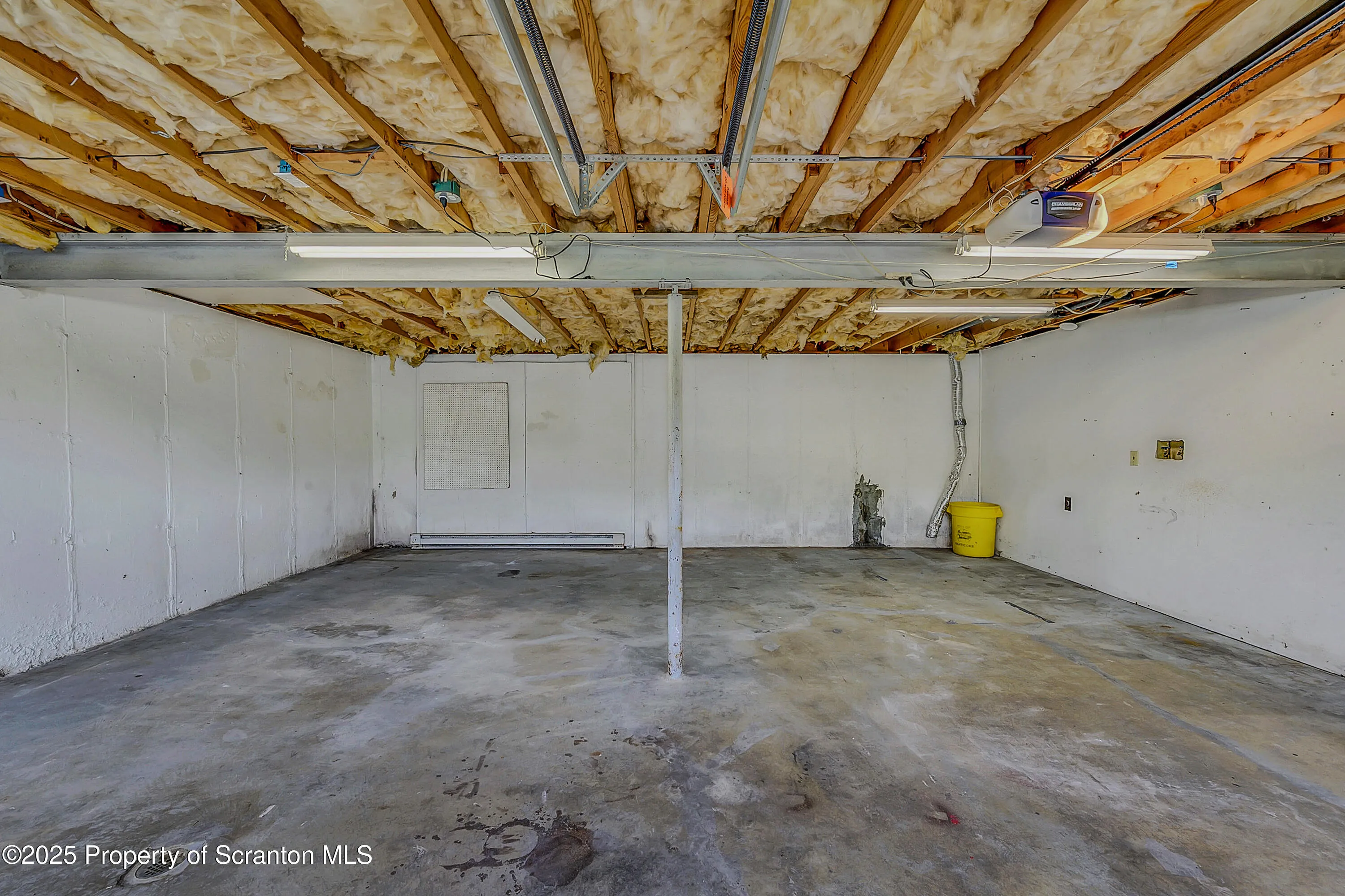 14 Vista Drive, Nanticoke City, Pennsylvania 18634, 3 Bedrooms Bedrooms, 6 Rooms Rooms,2 BathroomsBathrooms,Residential,For Sale,Vista,SC252659