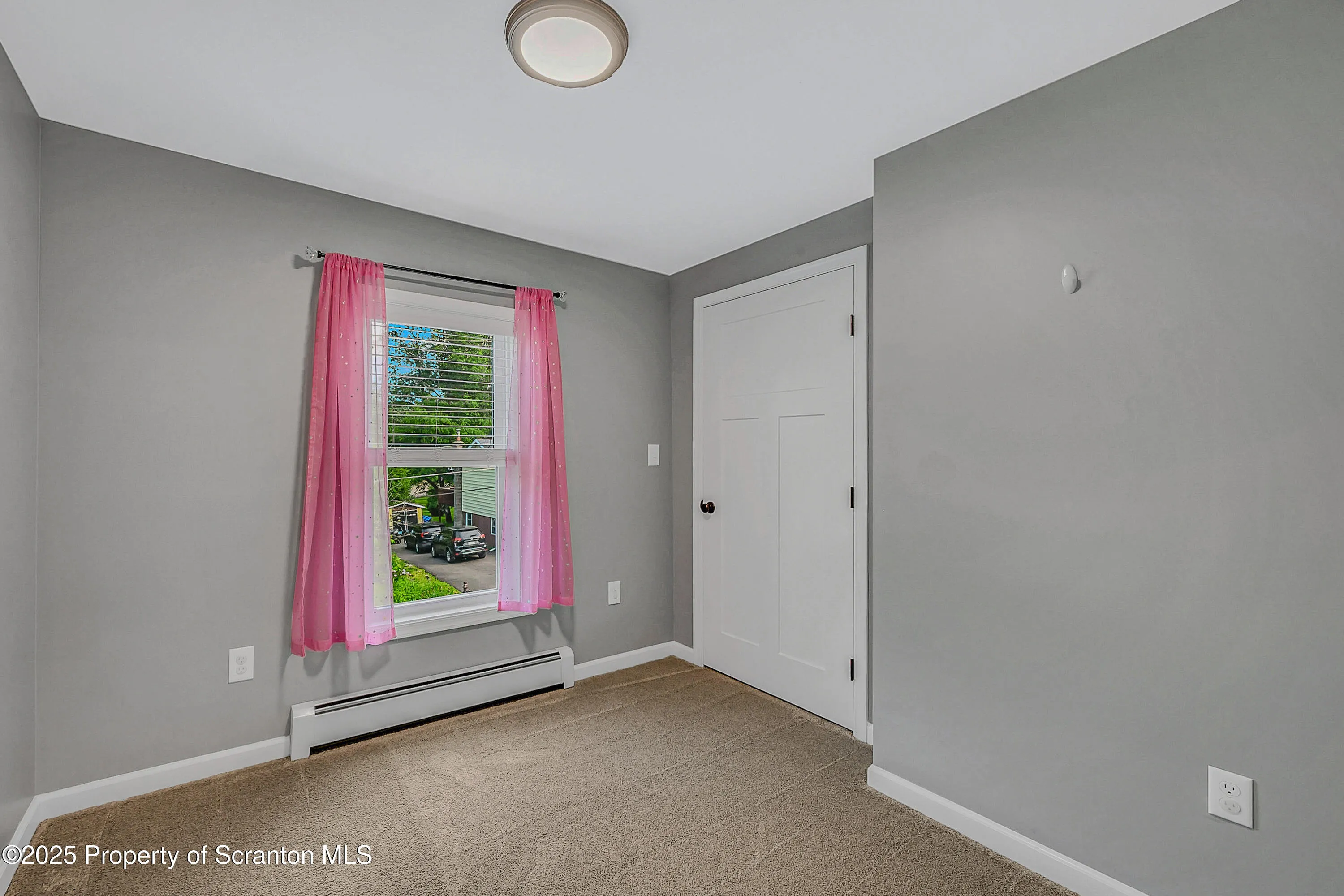 277 Atlas Street, Fell Twp, Pennsylvania 18407, 3 Bedrooms Bedrooms, 6 Rooms Rooms,2 BathroomsBathrooms,Residential,For Sale,Atlas,SC253207
