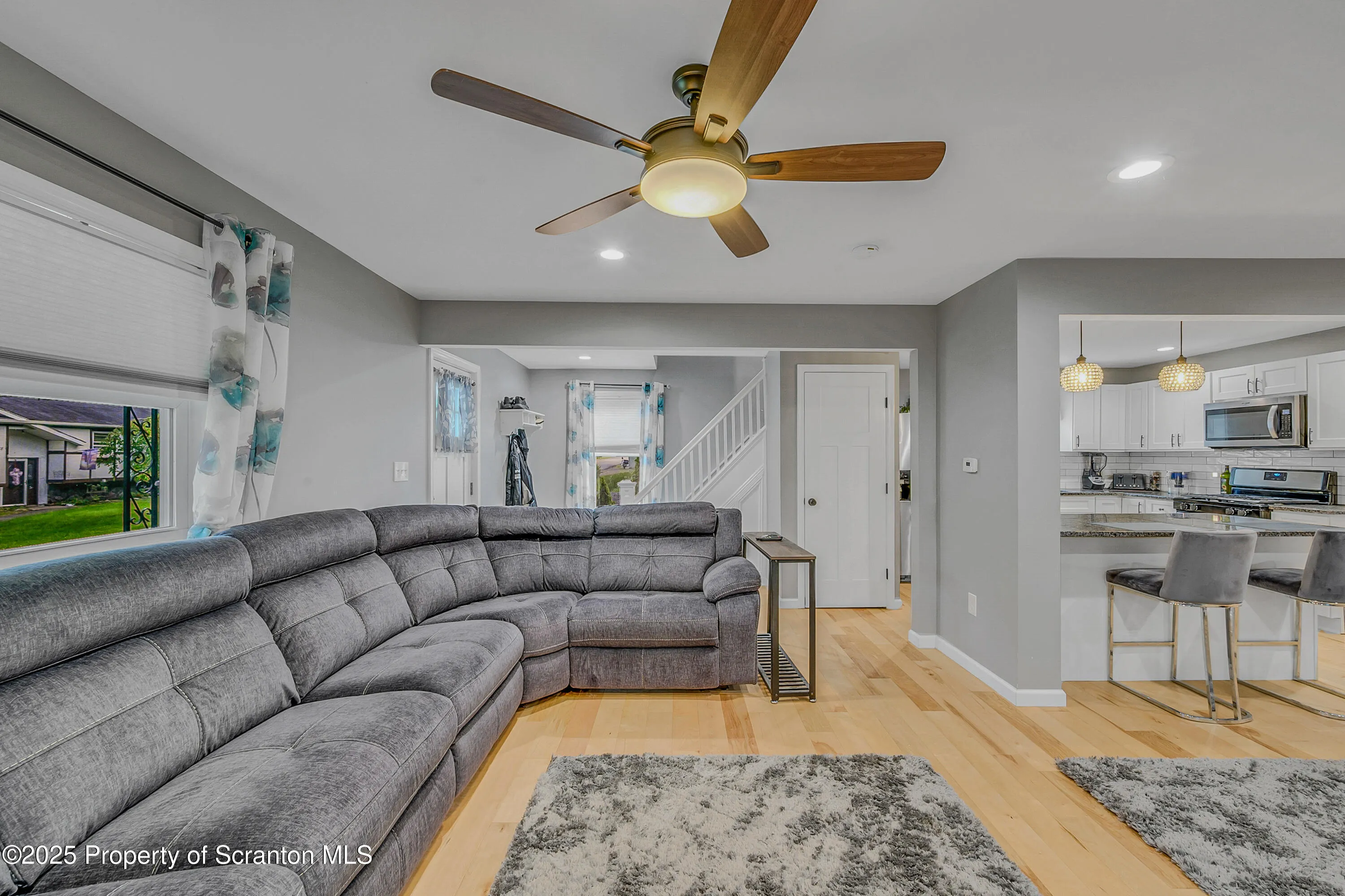 277 Atlas Street, Fell Twp, Pennsylvania 18407, 3 Bedrooms Bedrooms, 6 Rooms Rooms,2 BathroomsBathrooms,Residential,For Sale,Atlas,SC253207