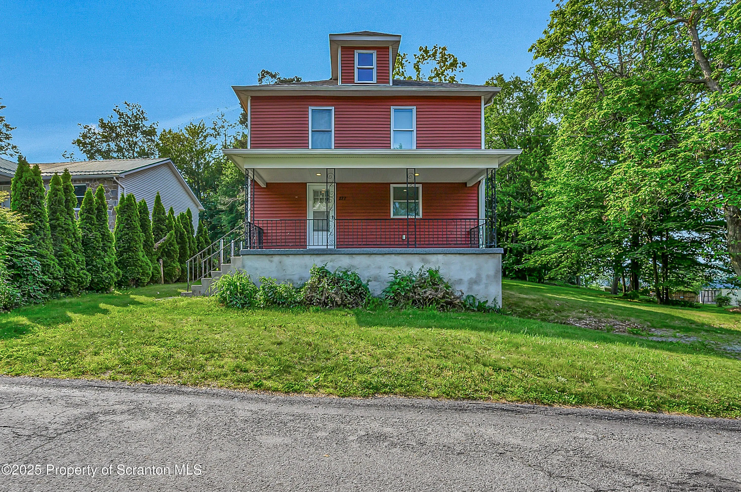 277 Atlas Street, Fell Twp, Pennsylvania 18407, 3 Bedrooms Bedrooms, 6 Rooms Rooms,2 BathroomsBathrooms,Residential,For Sale,Atlas,SC253207