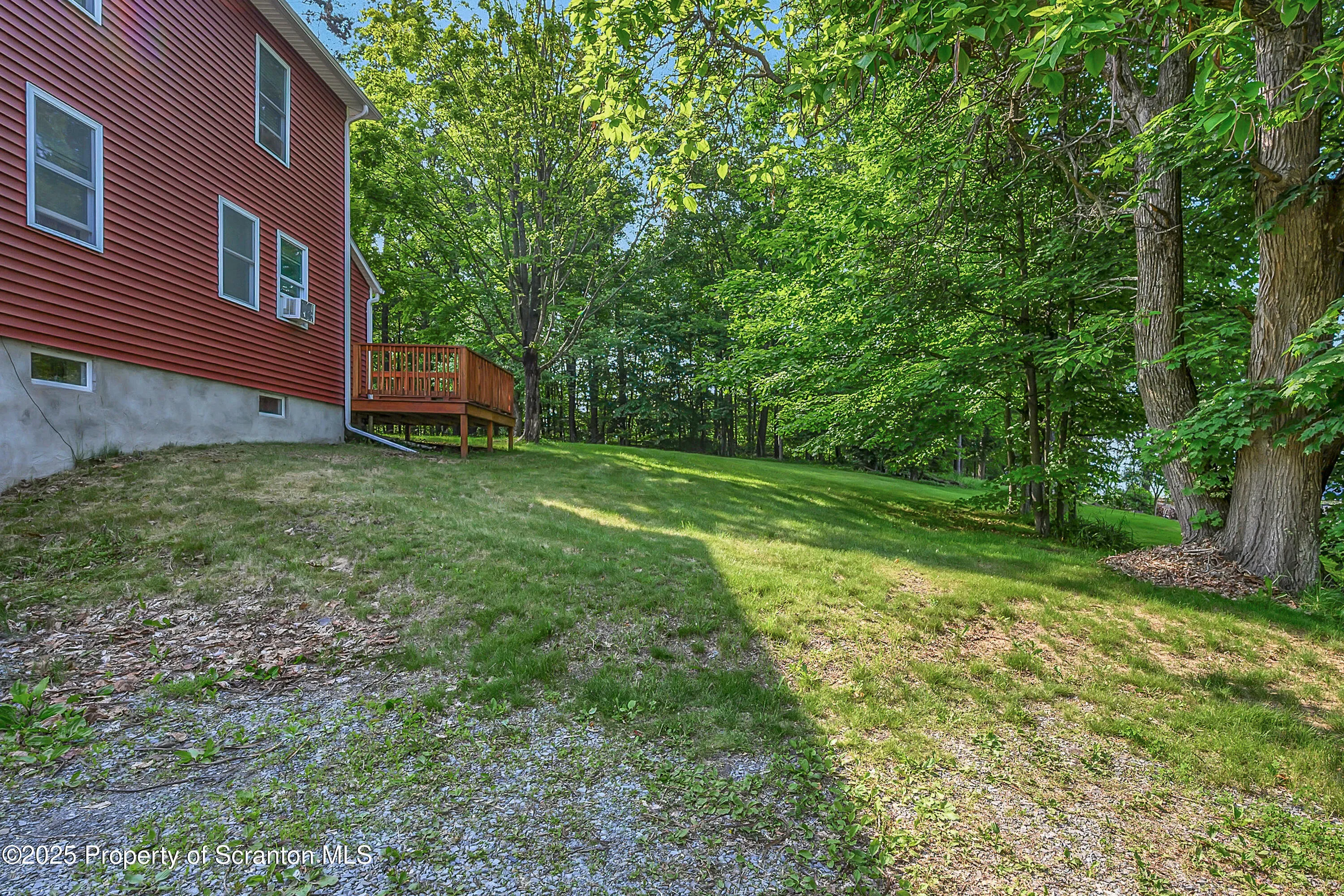 277 Atlas Street, Fell Twp, Pennsylvania 18407, 3 Bedrooms Bedrooms, 6 Rooms Rooms,2 BathroomsBathrooms,Residential,For Sale,Atlas,SC253207