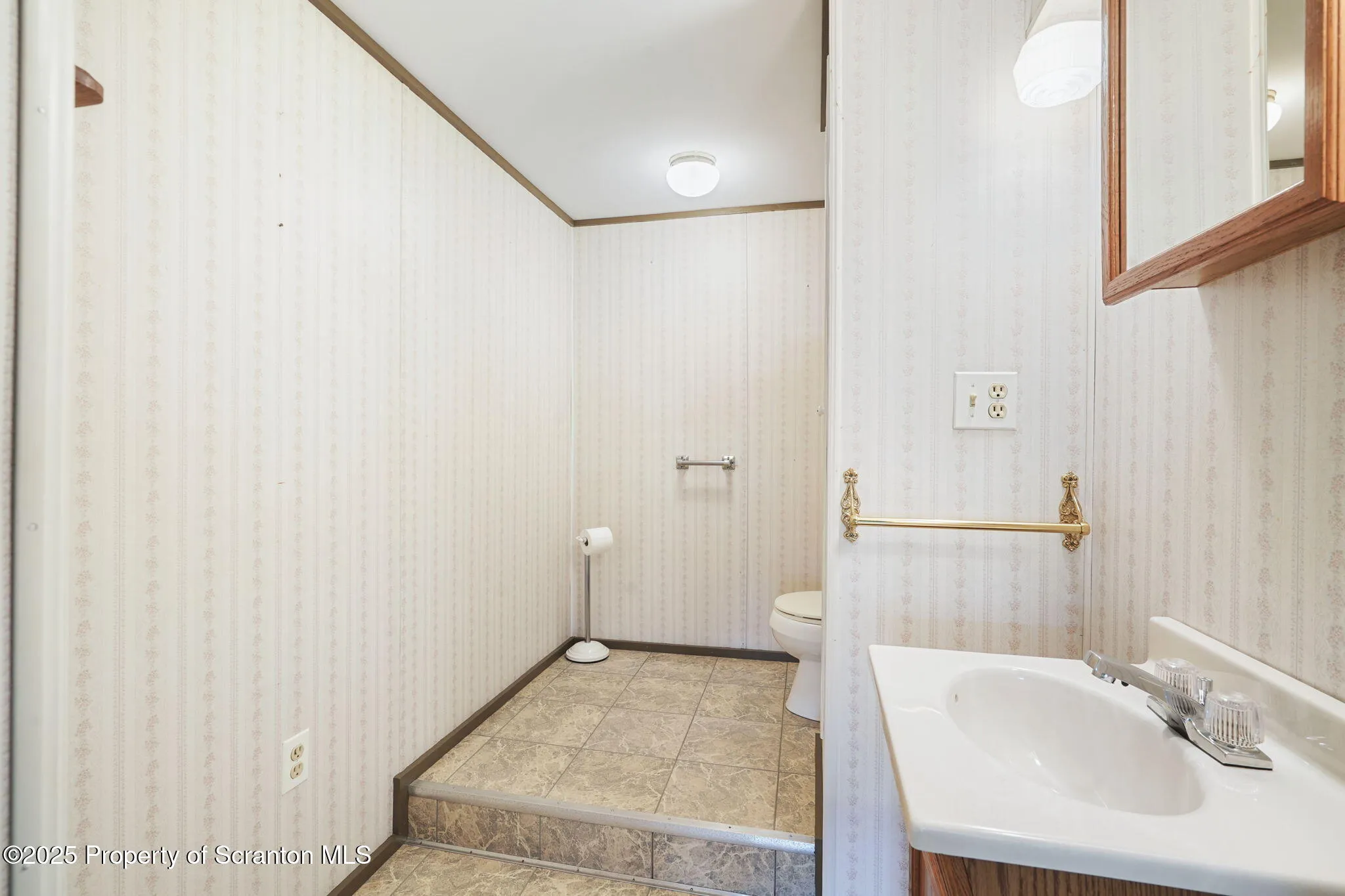 224 Pine Road, Susquehanna, Pennsylvania 18847, 3 Bedrooms Bedrooms, 5 Rooms Rooms,2 BathroomsBathrooms,Residential,For Sale,Pine,SC252739