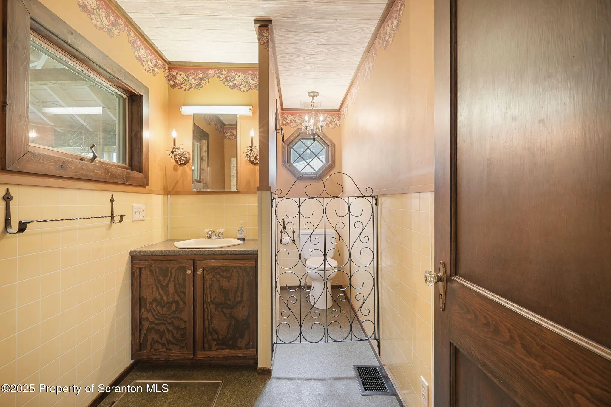 224 Pine Road, Susquehanna, Pennsylvania 18847, 3 Bedrooms Bedrooms, 5 Rooms Rooms,2 BathroomsBathrooms,Residential,For Sale,Pine,SC252739
