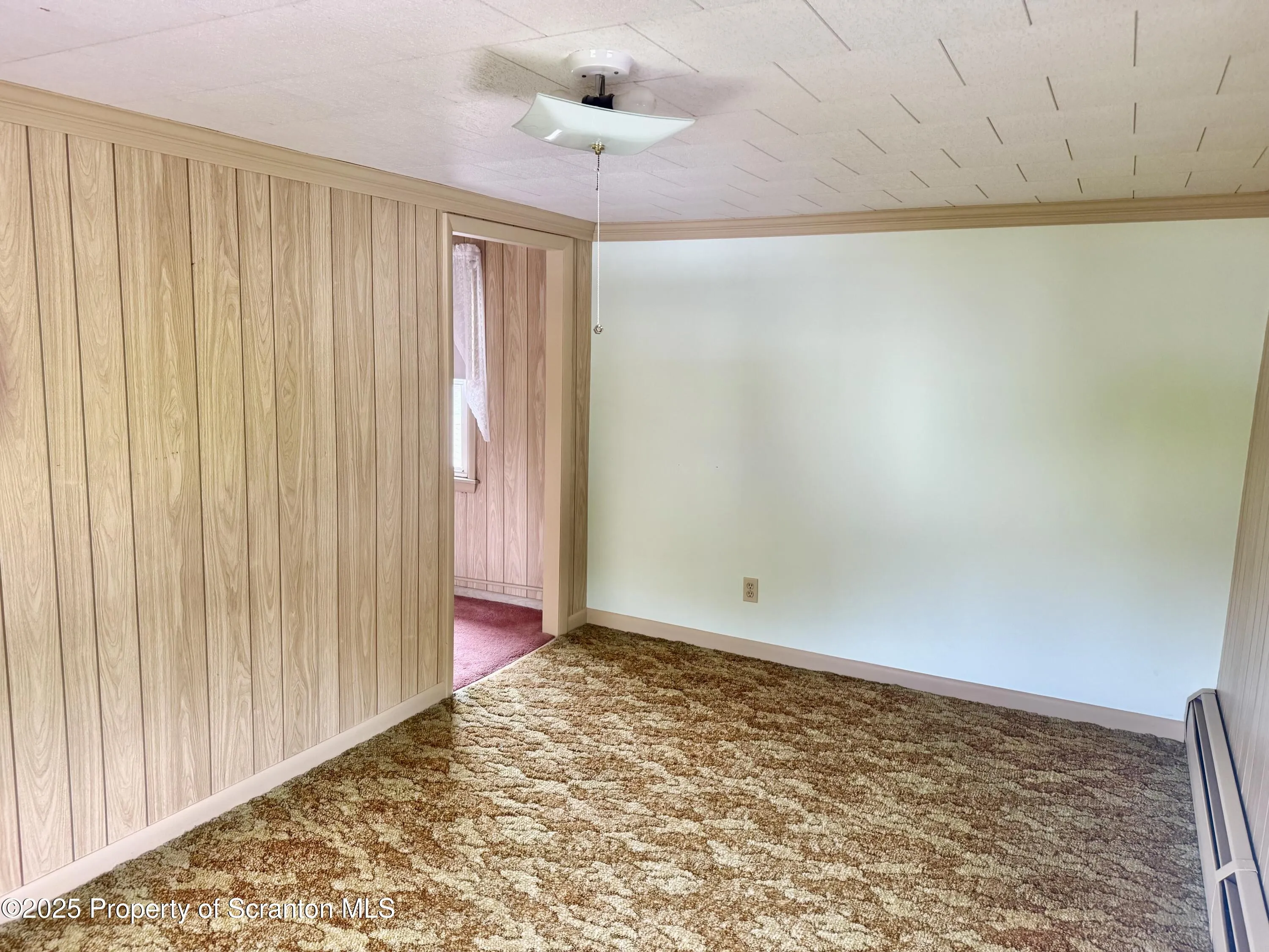 129 Casper Street, Old Forge, Pennsylvania 18518, 2 Bedrooms Bedrooms, 5 Rooms Rooms,1 BathroomBathrooms,Residential,For Sale,Casper,SC252790