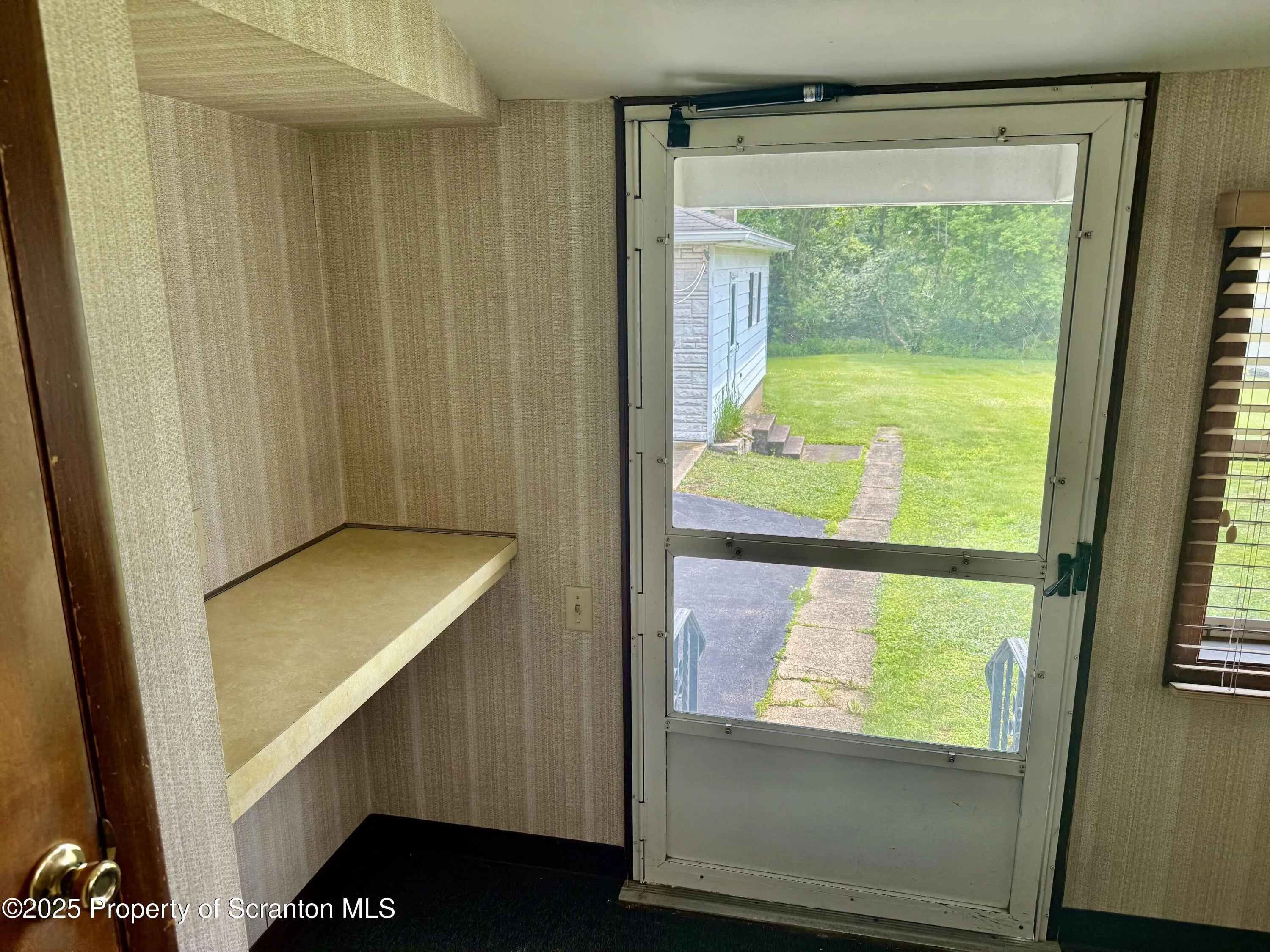 129 Casper Street, Old Forge, Pennsylvania 18518, 2 Bedrooms Bedrooms, 5 Rooms Rooms,1 BathroomBathrooms,Residential,For Sale,Casper,SC252790