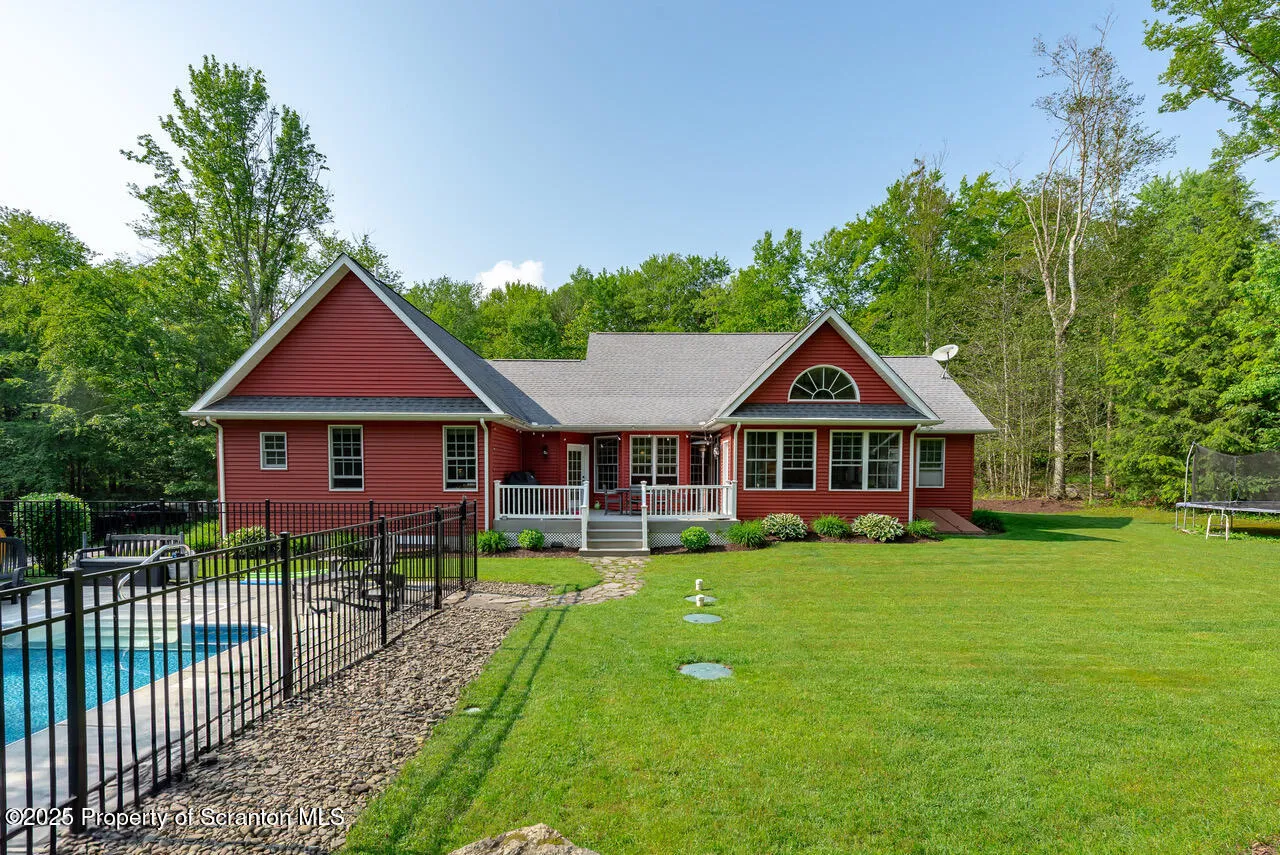 268 Winship Road, Covington Twp, Pennsylvania 18444, 4 Bedrooms Bedrooms, 9 Rooms Rooms,3 BathroomsBathrooms,Residential,For Sale,Winship,SC252867