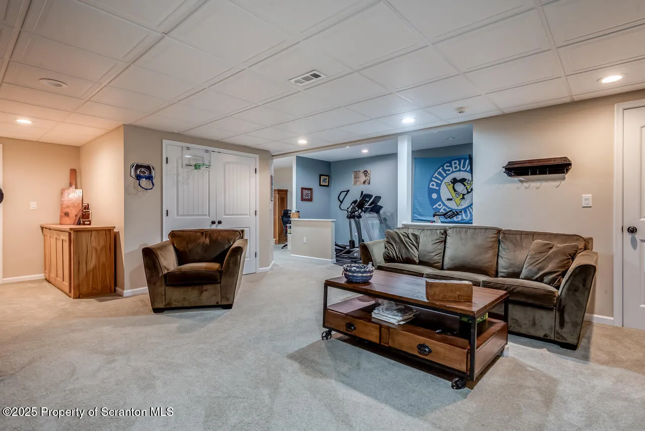 268 Winship Road, Covington Twp, Pennsylvania 18444, 4 Bedrooms Bedrooms, 9 Rooms Rooms,3 BathroomsBathrooms,Residential,For Sale,Winship,SC252867