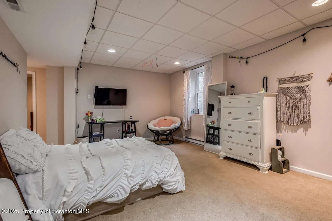 268 Winship Road, Covington Twp, Pennsylvania 18444, 4 Bedrooms Bedrooms, 9 Rooms Rooms,3 BathroomsBathrooms,Residential,For Sale,Winship,SC252867