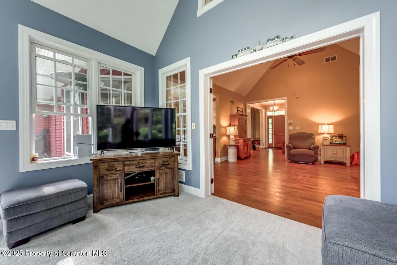 268 Winship Road, Covington Twp, Pennsylvania 18444, 4 Bedrooms Bedrooms, 9 Rooms Rooms,3 BathroomsBathrooms,Residential,For Sale,Winship,SC252867