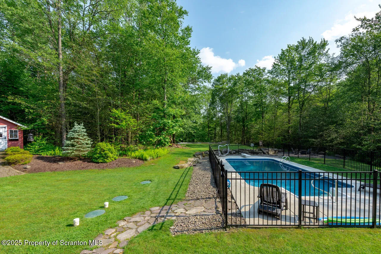 268 Winship Road, Covington Twp, Pennsylvania 18444, 4 Bedrooms Bedrooms, 9 Rooms Rooms,3 BathroomsBathrooms,Residential,For Sale,Winship,SC252867