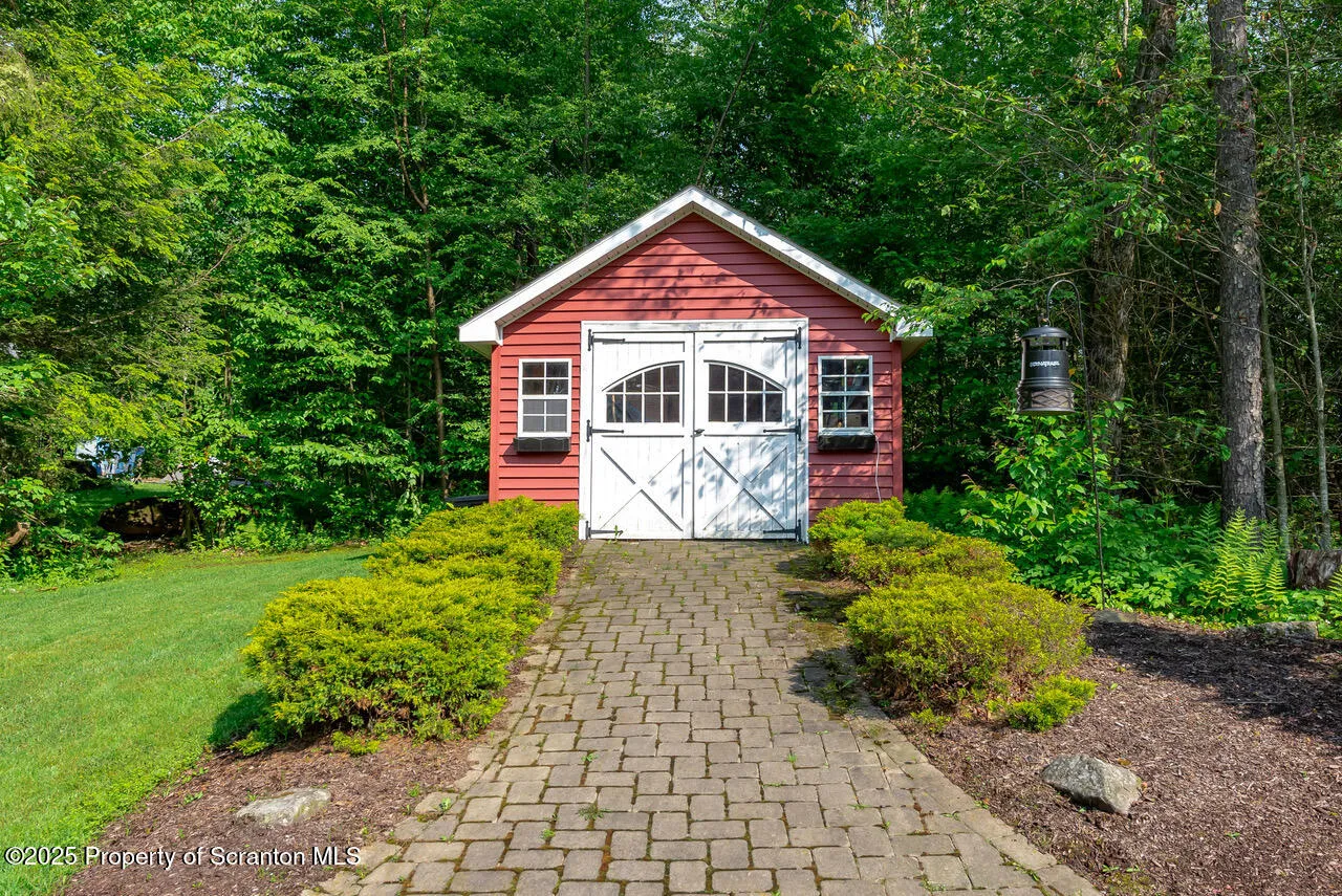 268 Winship Road, Covington Twp, Pennsylvania 18444, 4 Bedrooms Bedrooms, 9 Rooms Rooms,3 BathroomsBathrooms,Residential,For Sale,Winship,SC252867