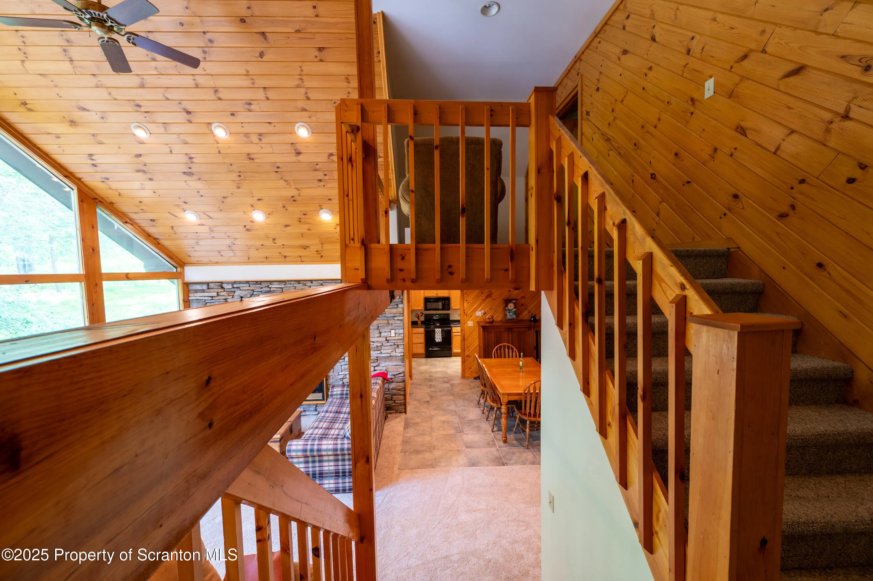 162 Fall Lane, Union Dale, Pennsylvania 18470, 4 Bedrooms Bedrooms, 9 Rooms Rooms,3 BathroomsBathrooms,Residential,For Sale,Fall,SC253292