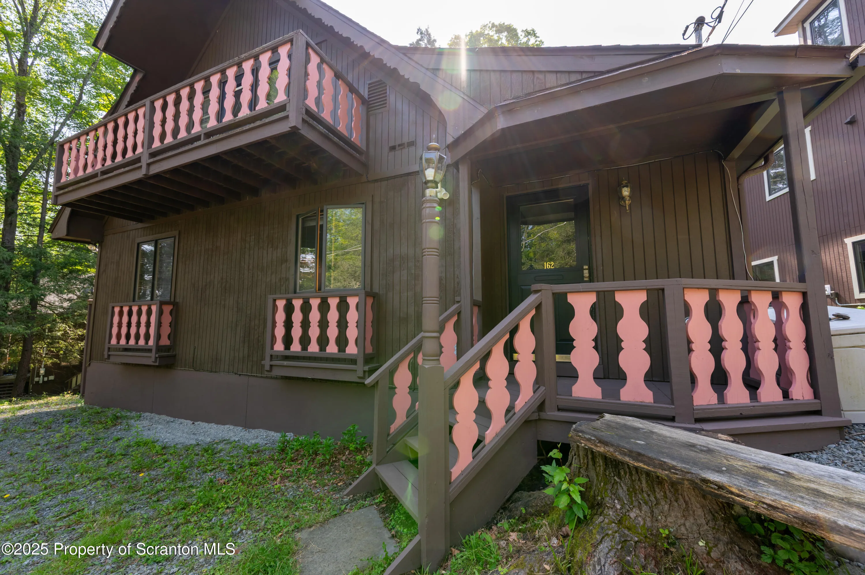162 Fall Lane, Union Dale, Pennsylvania 18470, 4 Bedrooms Bedrooms, 9 Rooms Rooms,3 BathroomsBathrooms,Residential,For Sale,Fall,SC253292