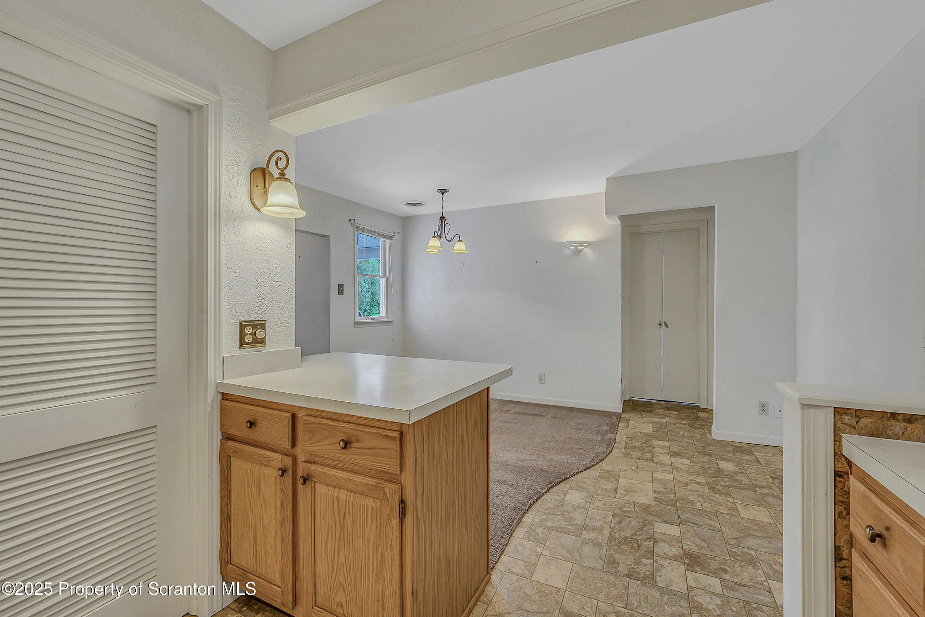 344 2nd Street, Eynon, Pennsylvania 18403, 1 Bedroom Bedrooms, 5 Rooms Rooms,2 BathroomsBathrooms,Residential,For Sale,2nd,SC253247