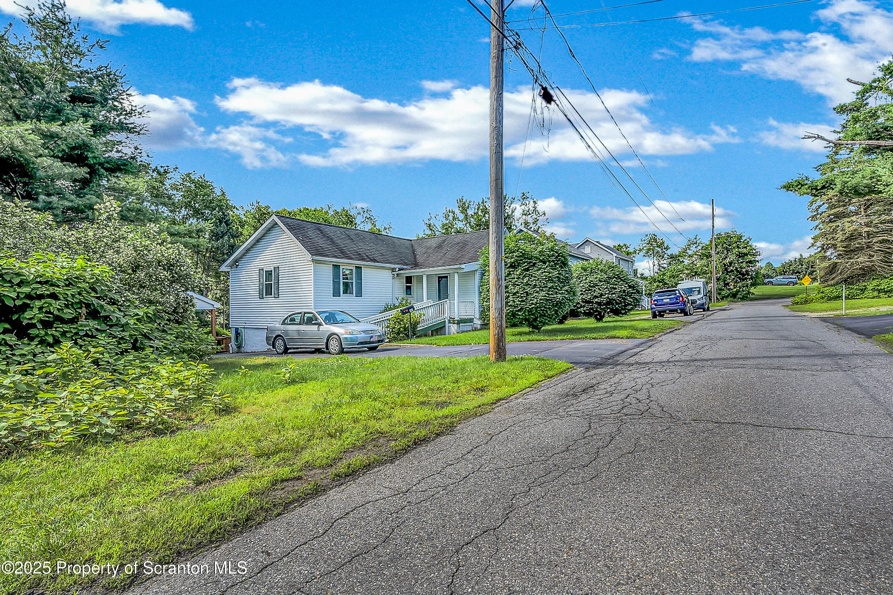 344 2nd Street, Eynon, Pennsylvania 18403, 1 Bedroom Bedrooms, 5 Rooms Rooms,2 BathroomsBathrooms,Residential,For Sale,2nd,SC253247