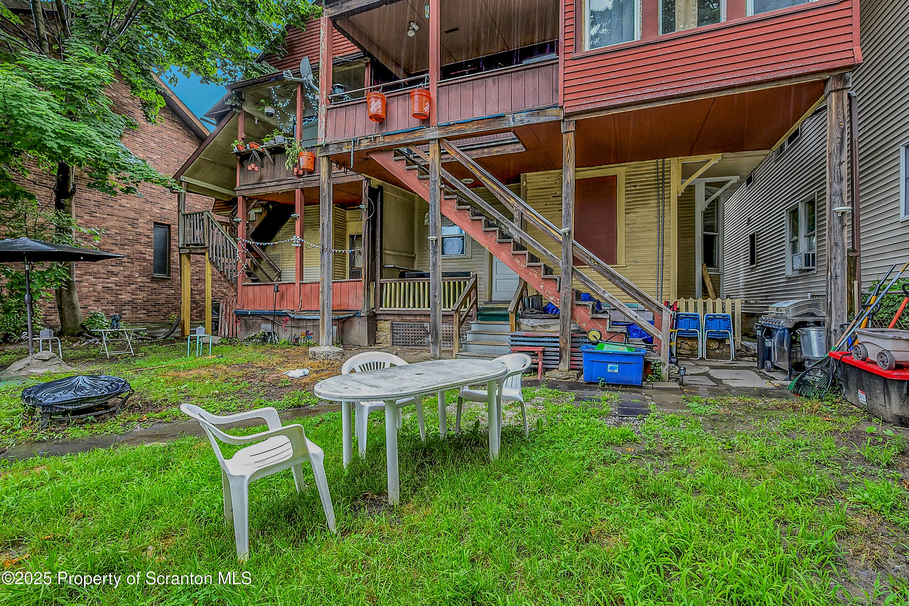 167 S Hyde Park Avenue, Scranton, Pennsylvania 18504, 10 Bedrooms Bedrooms, ,4 BathroomsBathrooms,Residential Income,For Sale,Hyde Park,SC253263