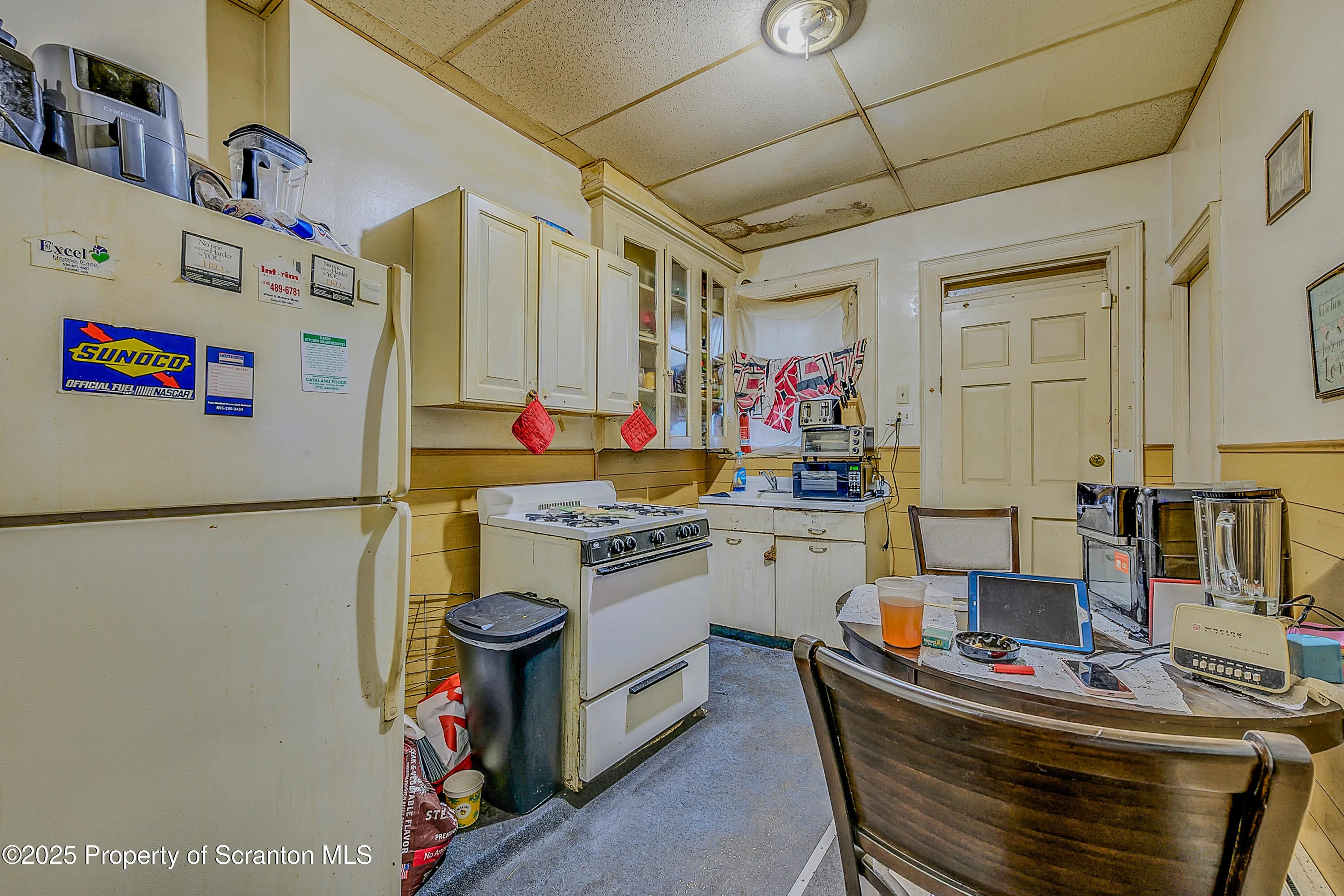 167 S Hyde Park Avenue, Scranton, Pennsylvania 18504, 10 Bedrooms Bedrooms, ,4 BathroomsBathrooms,Residential Income,For Sale,Hyde Park,SC253263