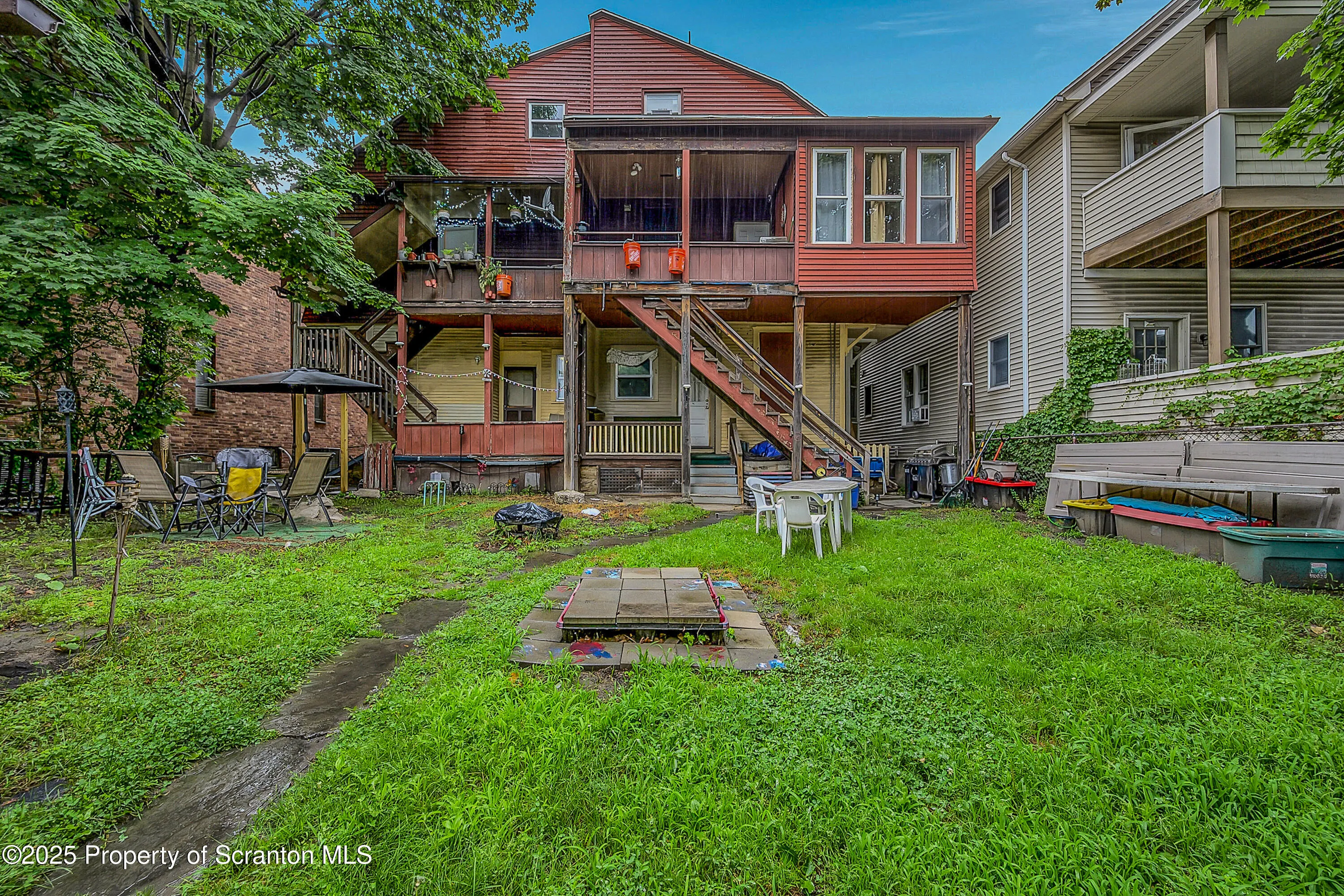 167 S Hyde Park Avenue, Scranton, Pennsylvania 18504, 10 Bedrooms Bedrooms, ,4 BathroomsBathrooms,Residential Income,For Sale,Hyde Park,SC253263