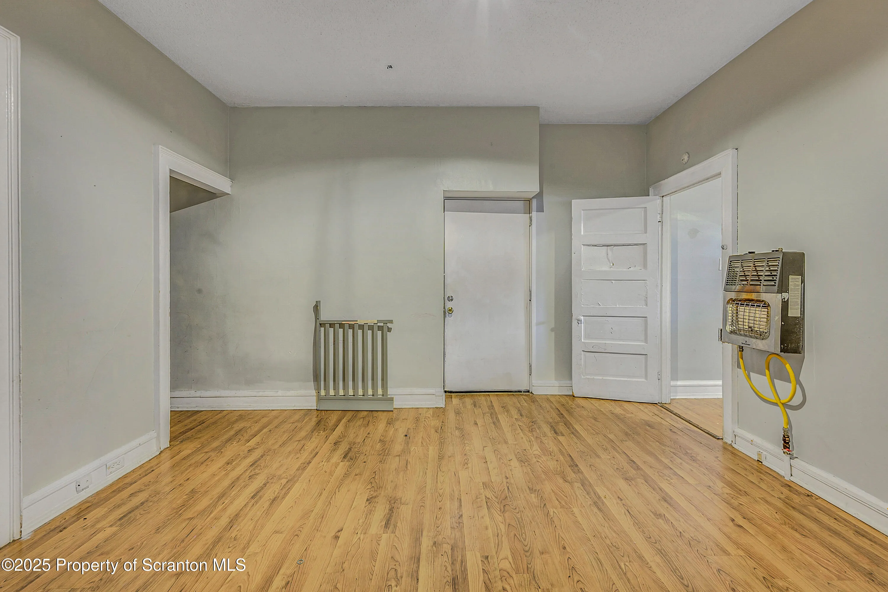 167 S Hyde Park Avenue, Scranton, Pennsylvania 18504, 10 Bedrooms Bedrooms, ,4 BathroomsBathrooms,Residential Income,For Sale,Hyde Park,SC253263