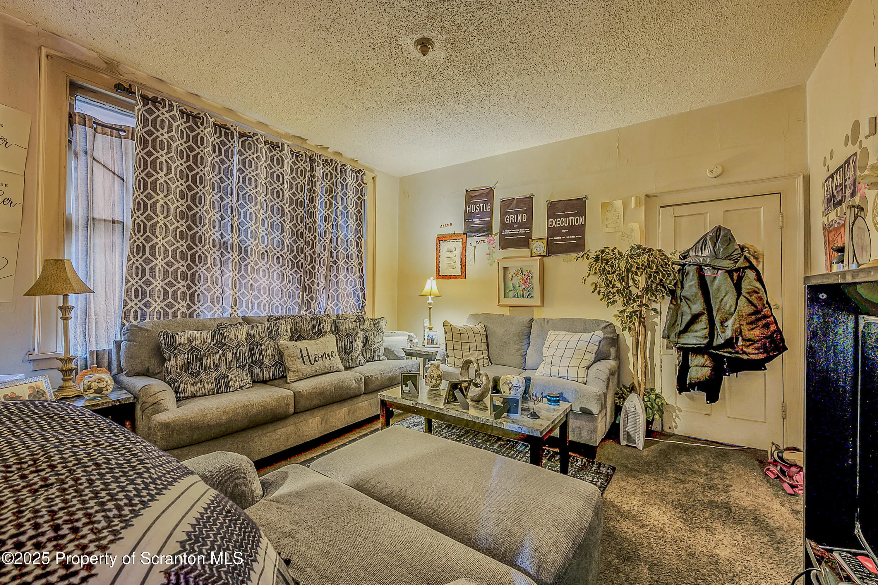 167 S Hyde Park Avenue, Scranton, Pennsylvania 18504, 10 Bedrooms Bedrooms, ,4 BathroomsBathrooms,Residential Income,For Sale,Hyde Park,SC253263
