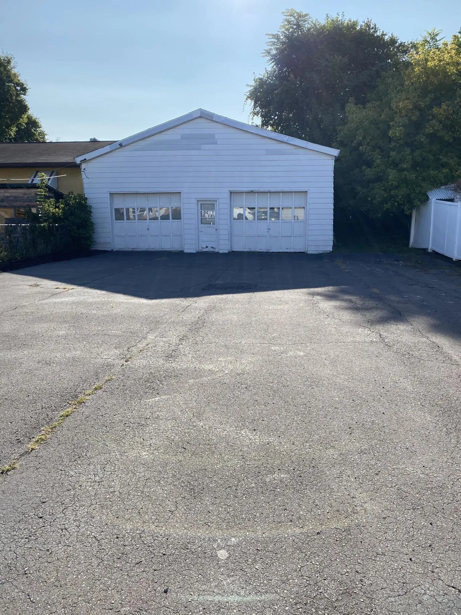 131 S Blakely Street, Dunmore, Pennsylvania 18509, 1 Bedroom Bedrooms, 4 Rooms Rooms,2 BathroomsBathrooms,Residential Lease,For Rent,Blakely,SC253035