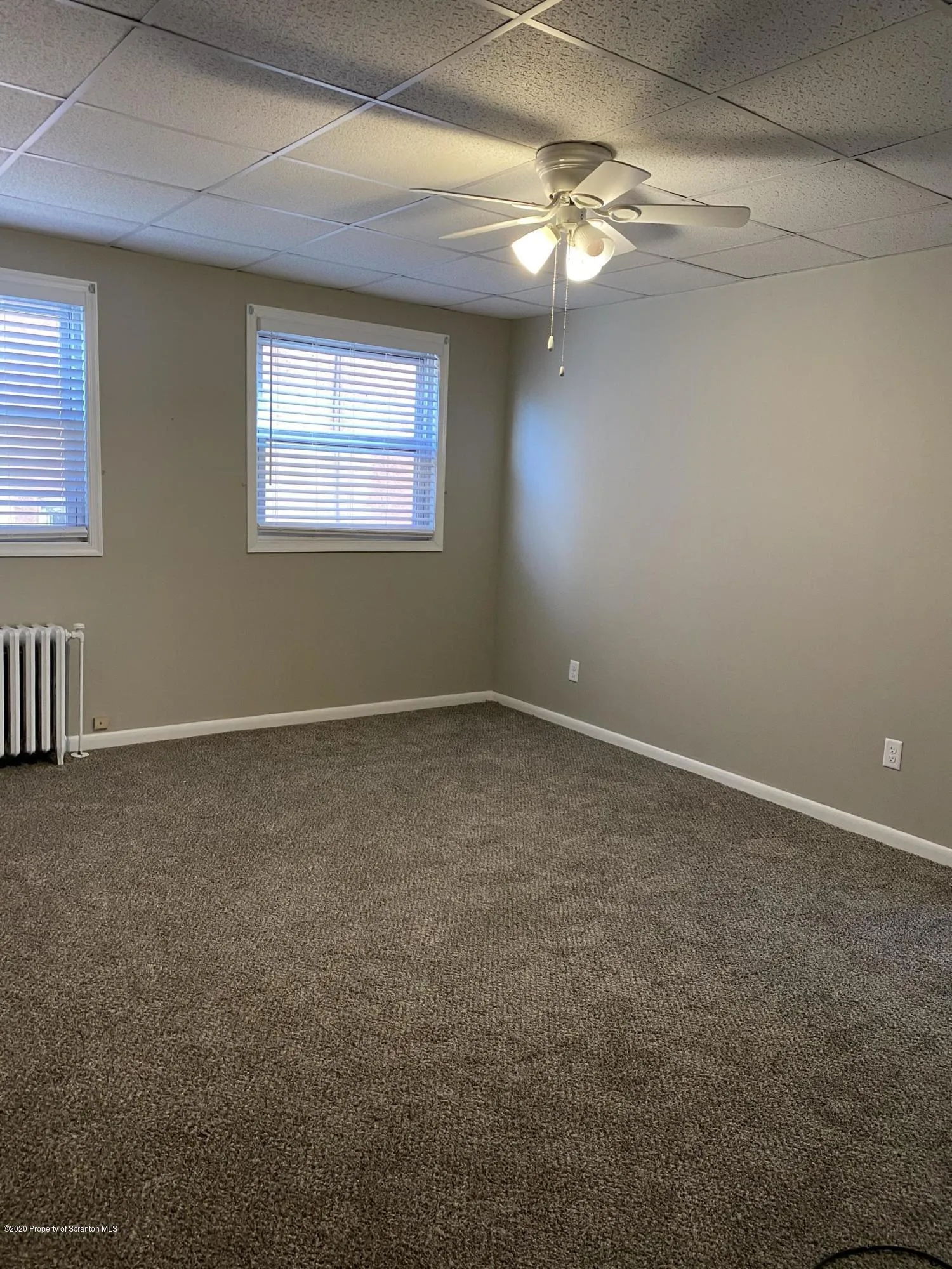 131 S Blakely Street, Dunmore, Pennsylvania 18509, 1 Bedroom Bedrooms, 4 Rooms Rooms,2 BathroomsBathrooms,Residential Lease,For Rent,Blakely,SC253035