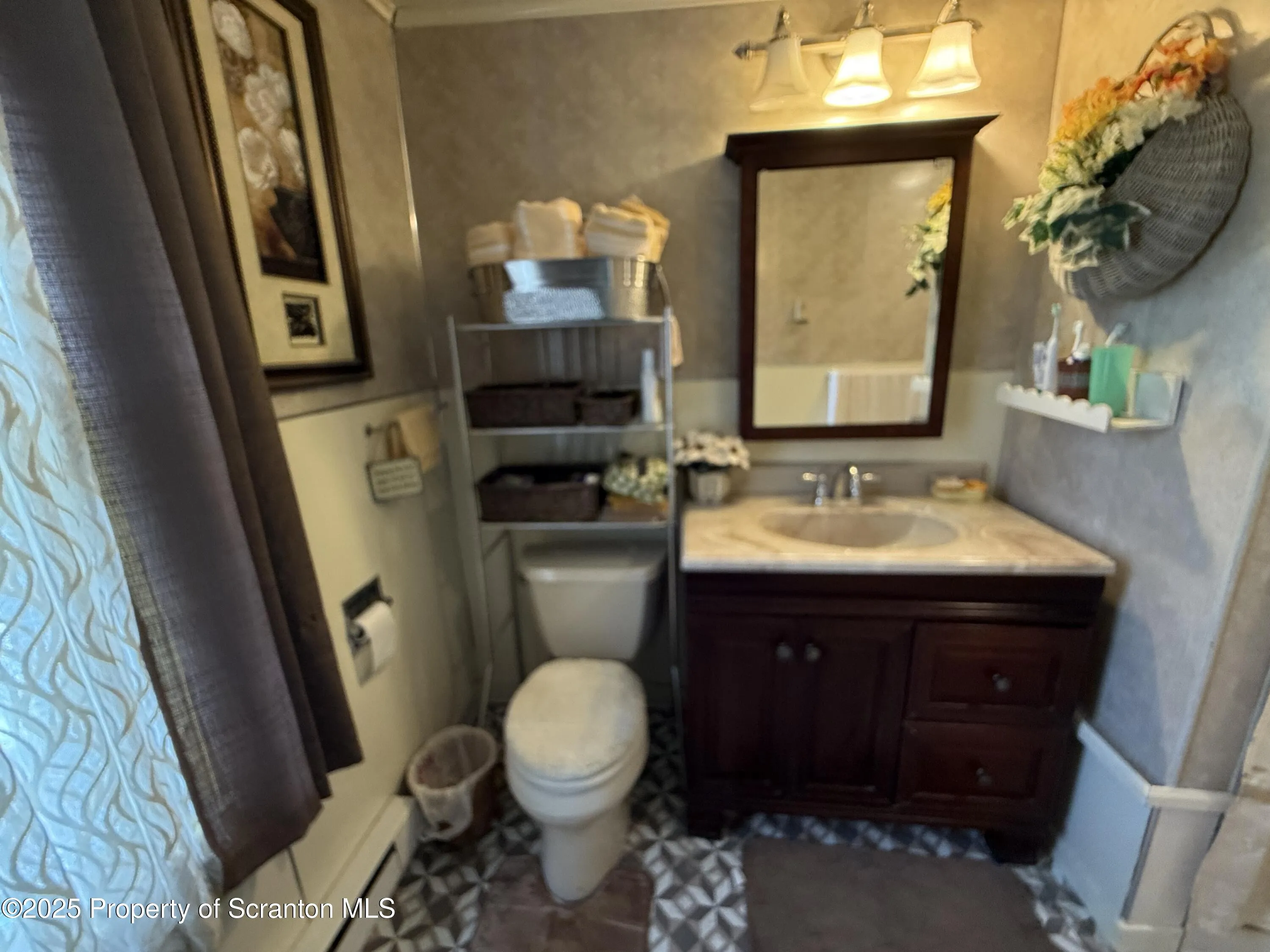 298 Crosstown Highway, Union Dale, Pennsylvania 18470, 4 Bedrooms Bedrooms, 14 Rooms Rooms,4 BathroomsBathrooms,Residential,For Sale,Crosstown,SC253095