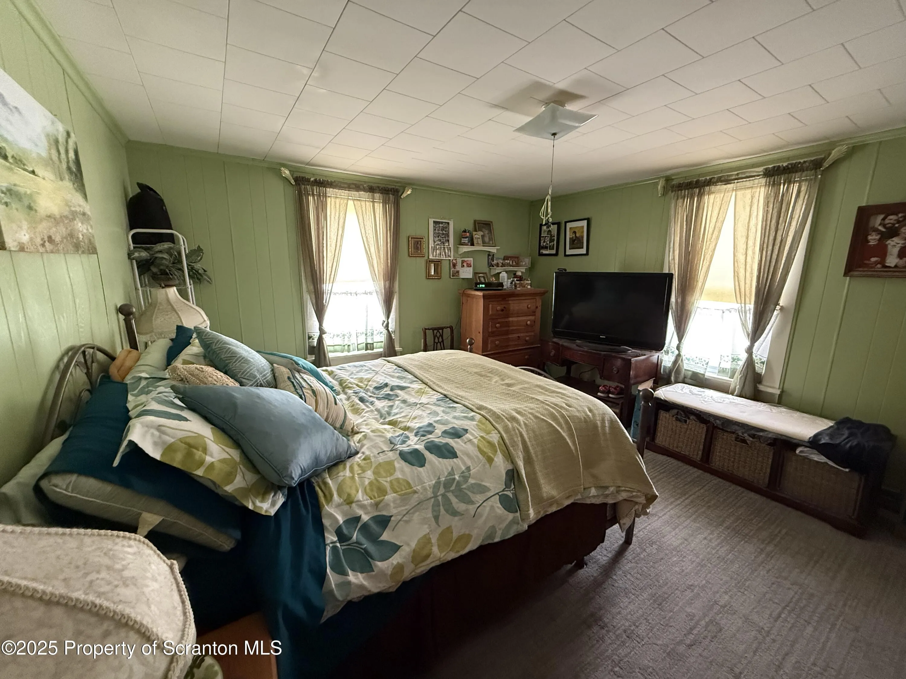 298 Crosstown Highway, Union Dale, Pennsylvania 18470, 4 Bedrooms Bedrooms, 14 Rooms Rooms,4 BathroomsBathrooms,Residential,For Sale,Crosstown,SC253095