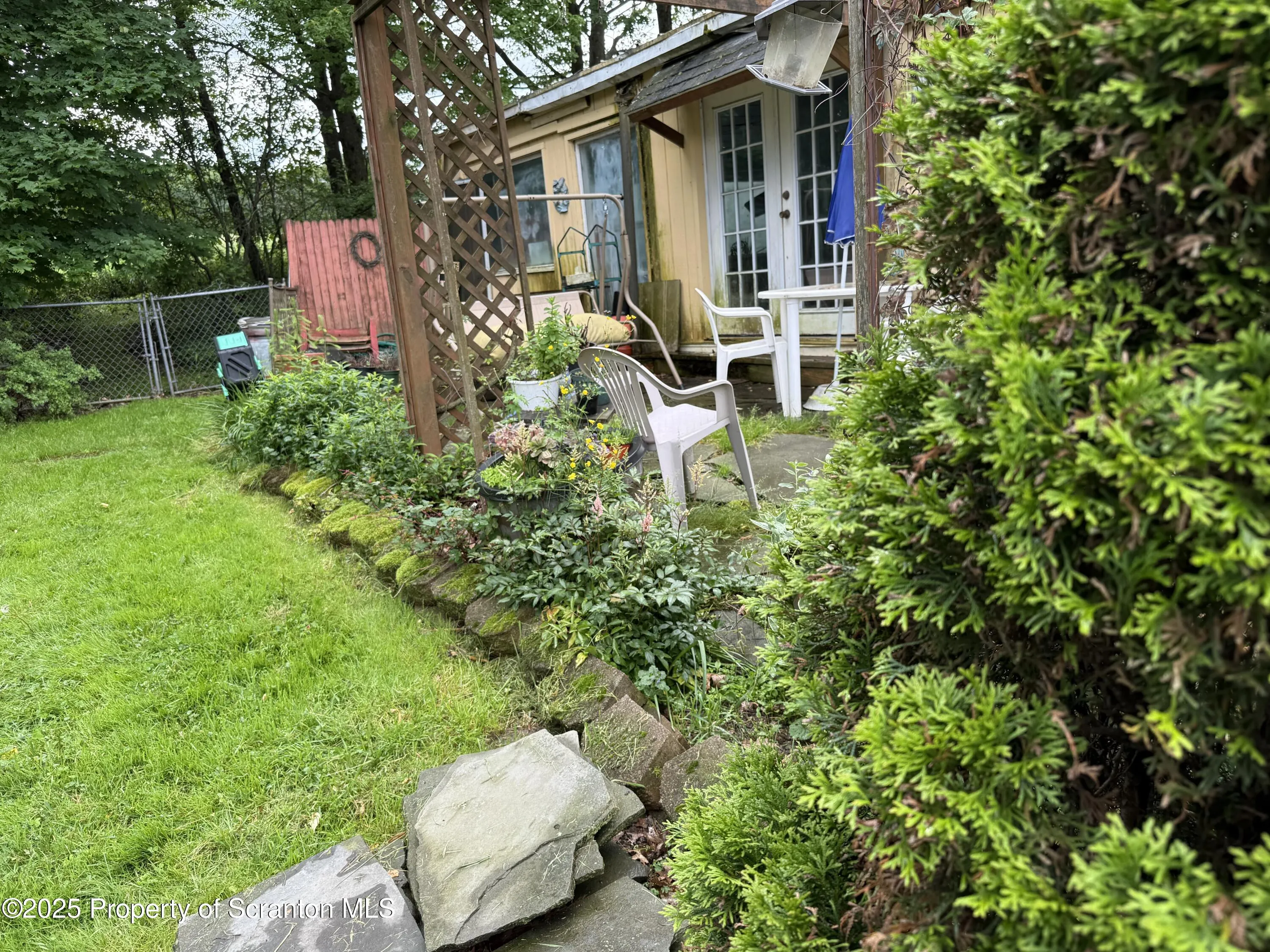 298 Crosstown Highway, Union Dale, Pennsylvania 18470, 4 Bedrooms Bedrooms, 14 Rooms Rooms,4 BathroomsBathrooms,Residential,For Sale,Crosstown,SC253095