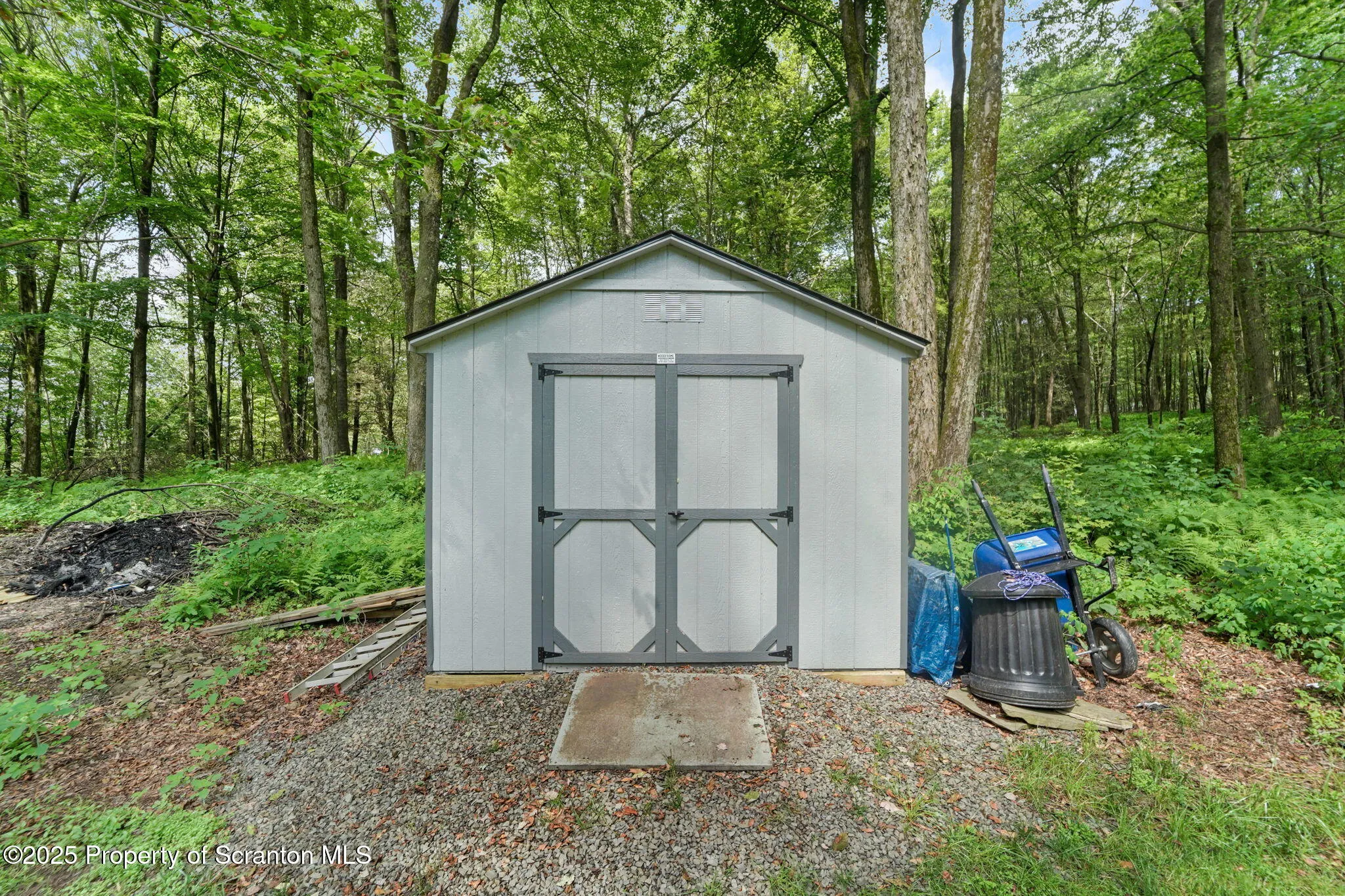 205 Dark Hollow Road, Montrose, Pennsylvania 18801, 3 Bedrooms Bedrooms, 6 Rooms Rooms,2 BathroomsBathrooms,Residential,For Sale,Dark Hollow,SC253236