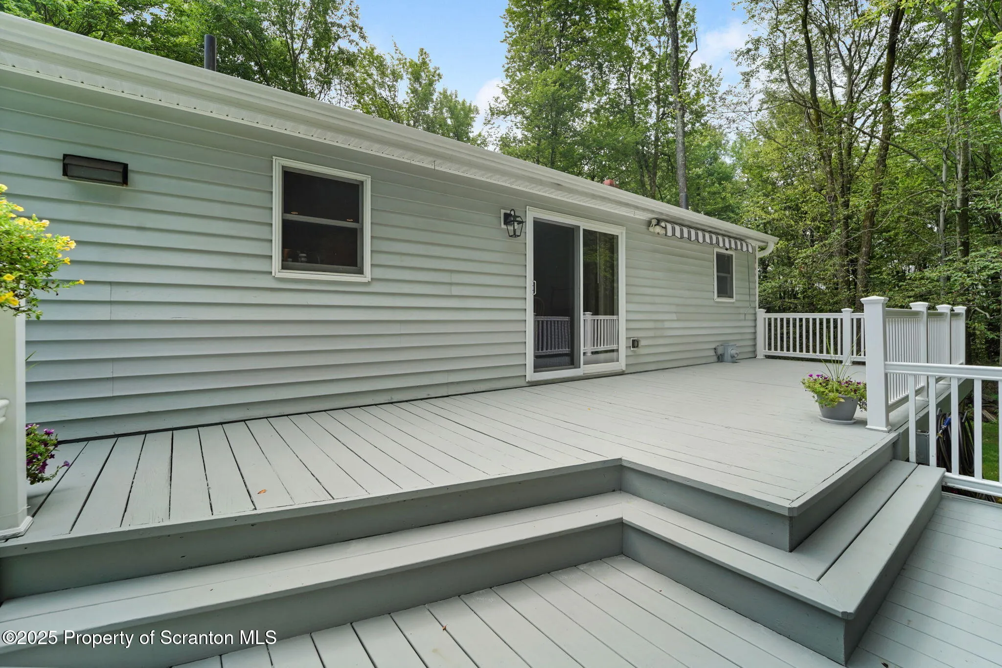 205 Dark Hollow Road, Montrose, Pennsylvania 18801, 3 Bedrooms Bedrooms, 6 Rooms Rooms,2 BathroomsBathrooms,Residential,For Sale,Dark Hollow,SC253236