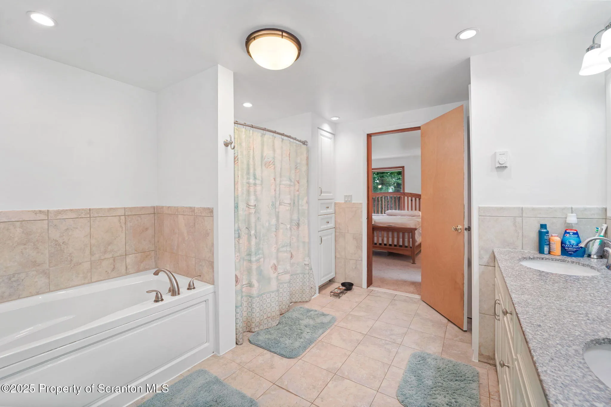 205 Dark Hollow Road, Montrose, Pennsylvania 18801, 3 Bedrooms Bedrooms, 6 Rooms Rooms,2 BathroomsBathrooms,Residential,For Sale,Dark Hollow,SC253236